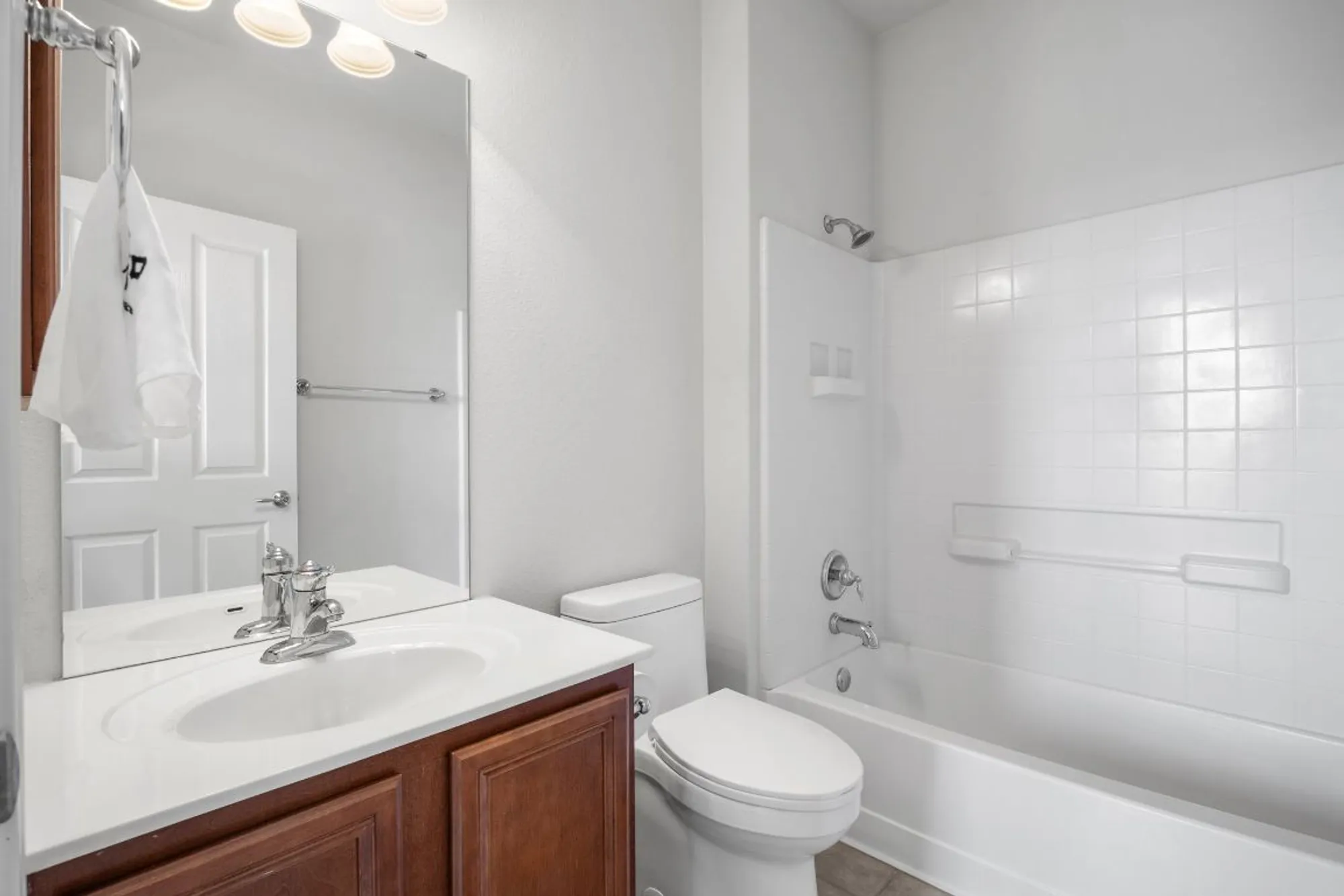 Property Slideshow image 24 of 36 | 201 limestone shoals ct, Georgetown, TX, 78633