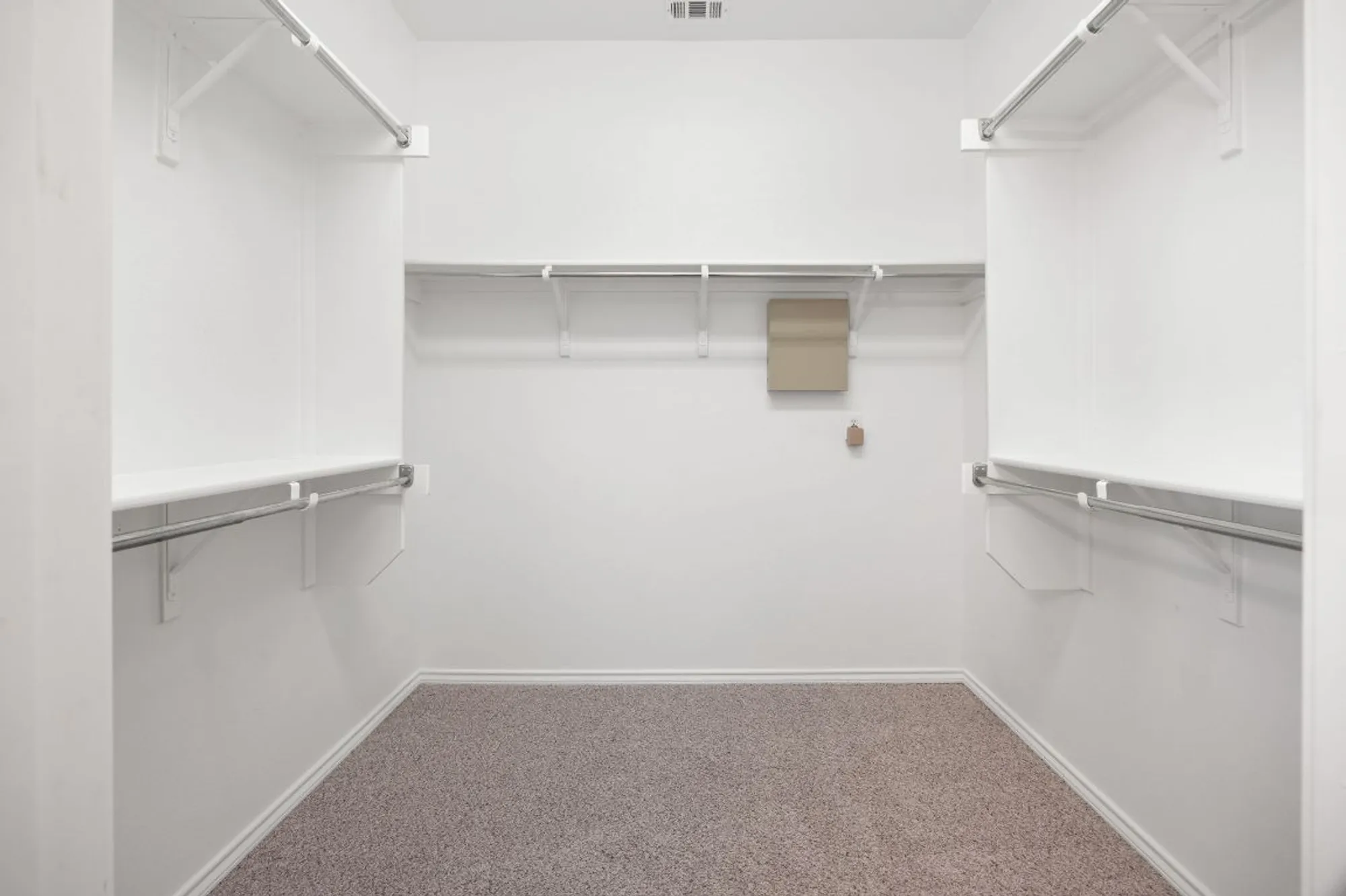 Property Slideshow image 30 of 36 | 201 limestone shoals ct, Georgetown, TX, 78633