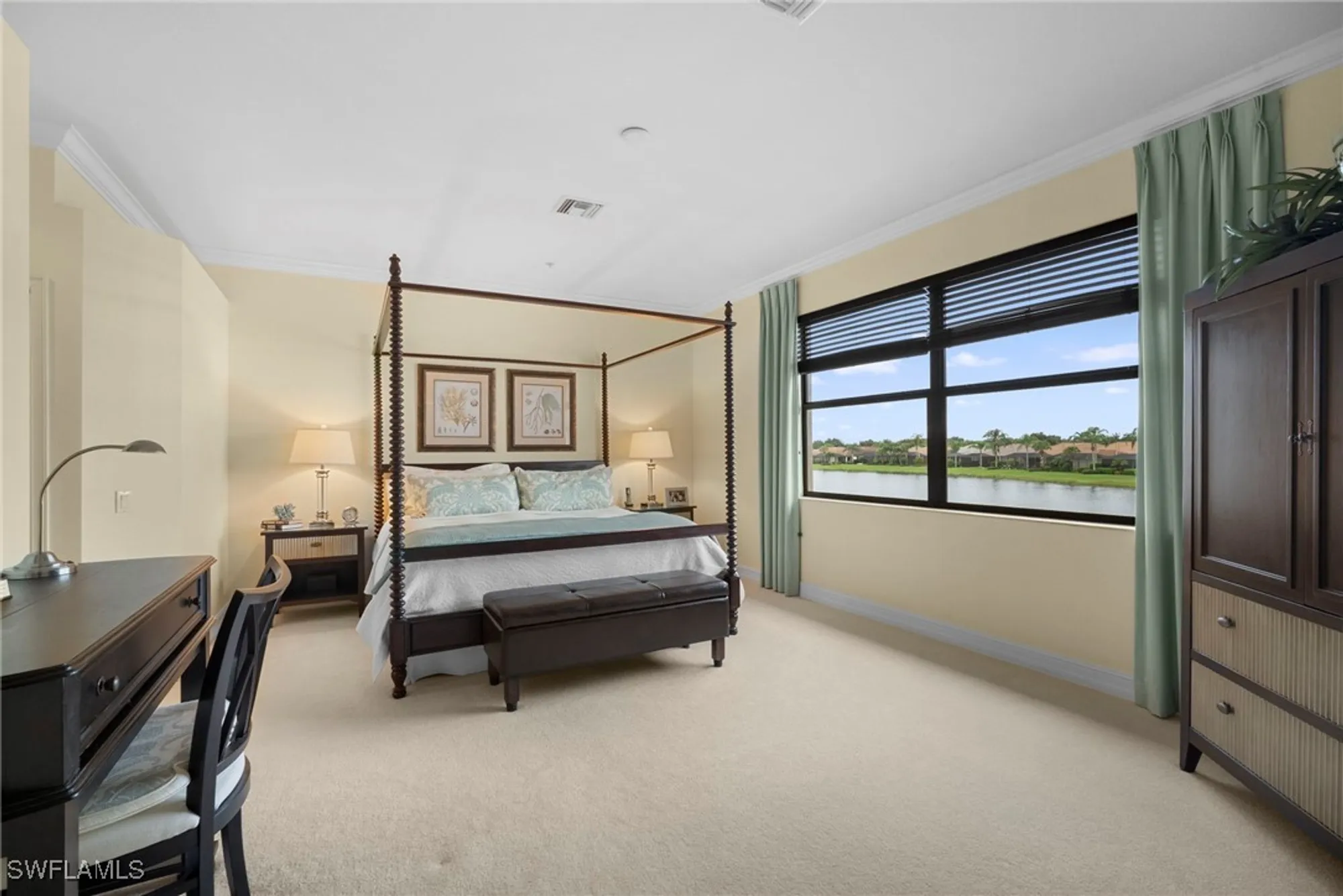 Property Slideshow image 18 of 49 | 10514 smokehouse bay dr apt 202, Naples, FL, 34120