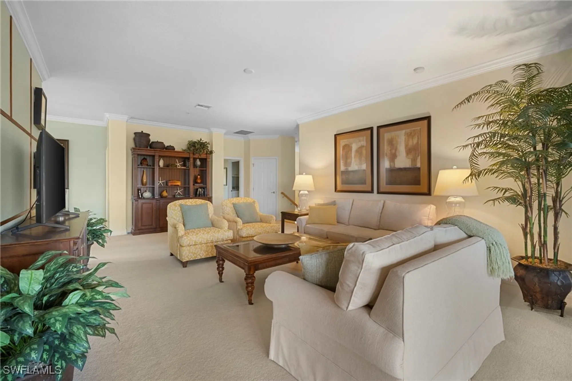 Property Slideshow image 11 of 49 | 10514 smokehouse bay dr apt 202, Naples, FL, 34120