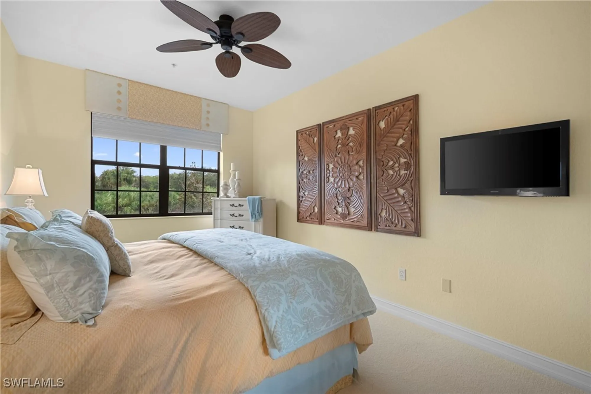 Property Slideshow image 24 of 49 | 10514 smokehouse bay dr apt 202, Naples, FL, 34120