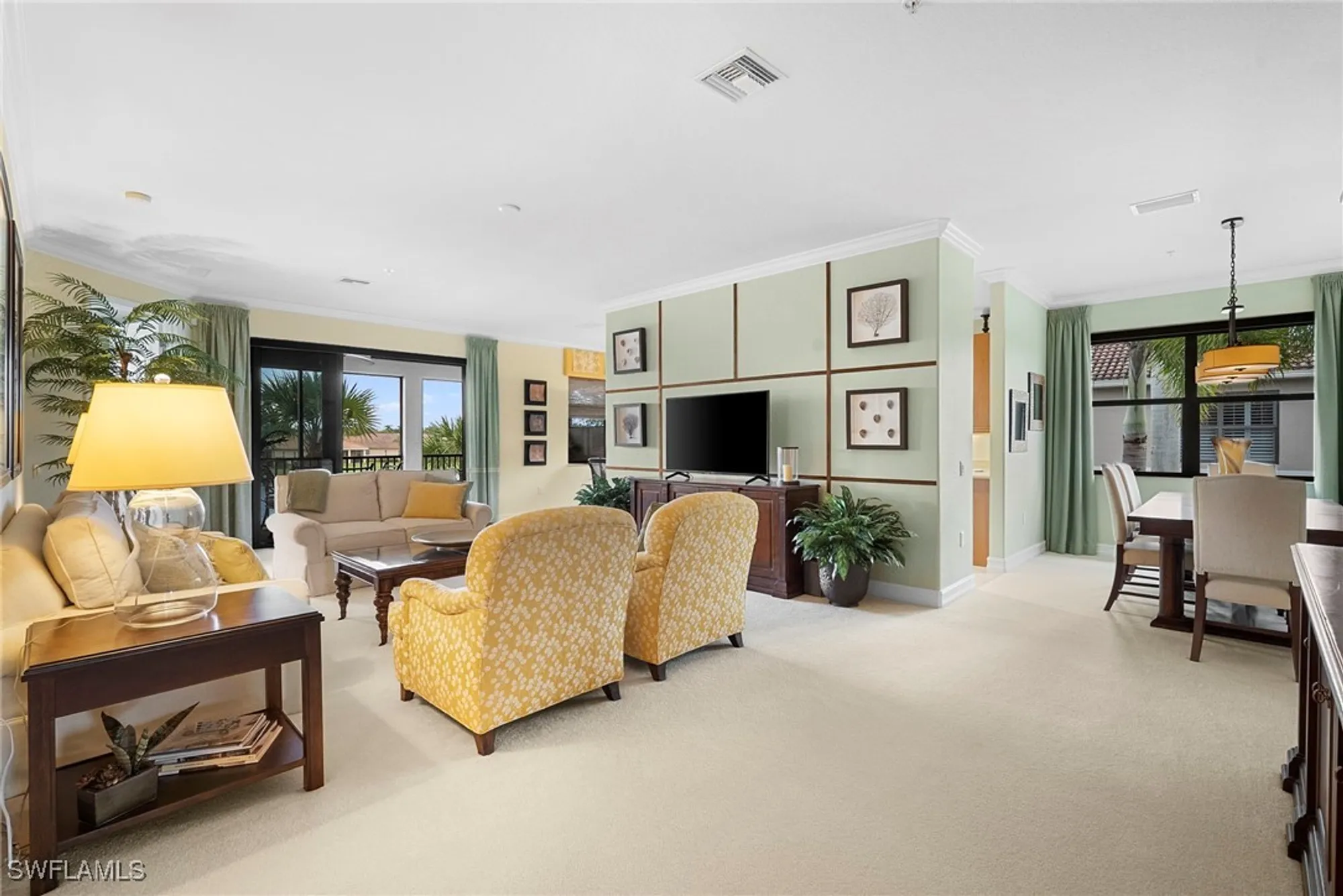 Property Slideshow image 9 of 49 | 10514 smokehouse bay dr apt 202, Naples, FL, 34120