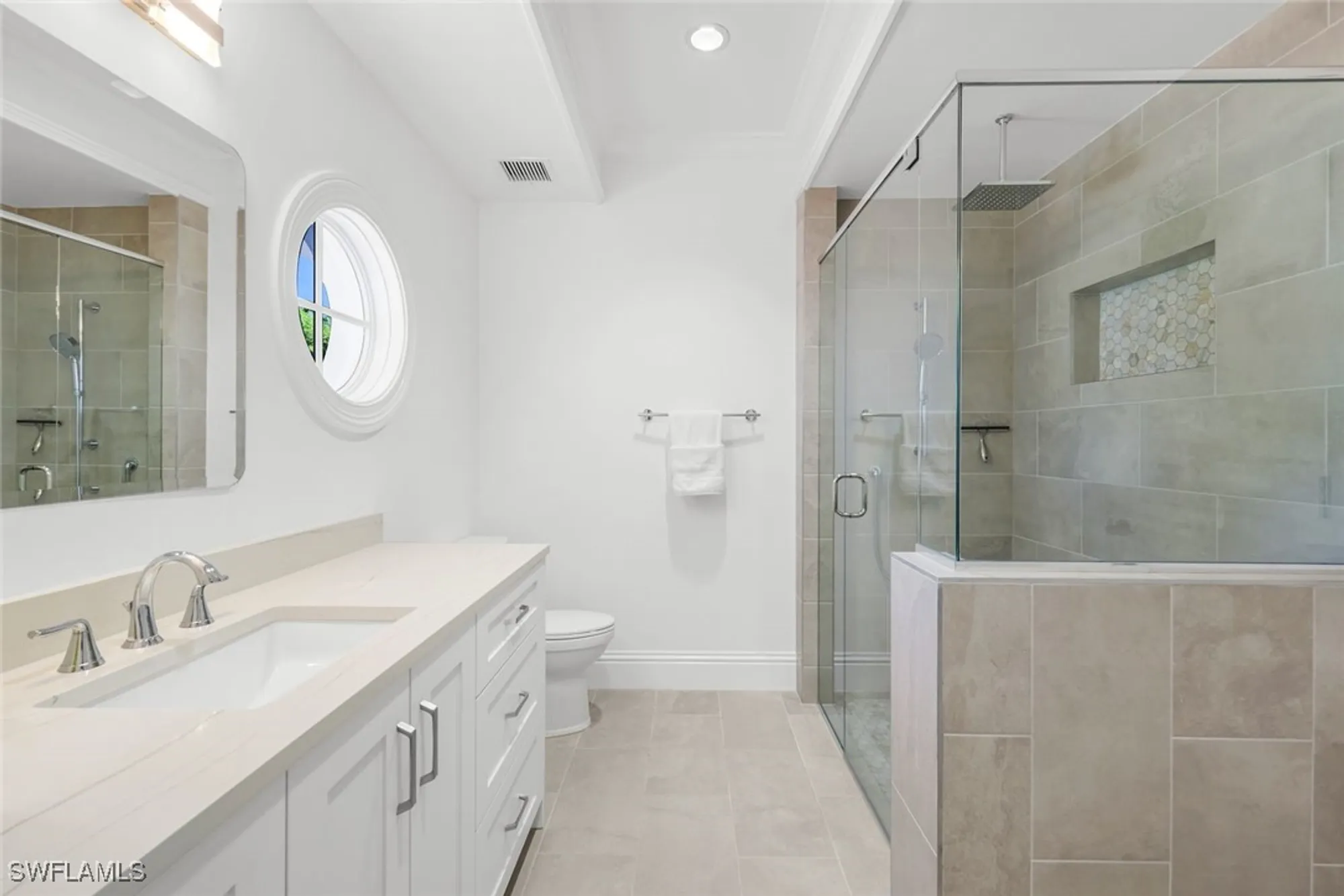 Property Slideshow image 34 of 40 | 400 spring line dr, Naples, FL, 34102