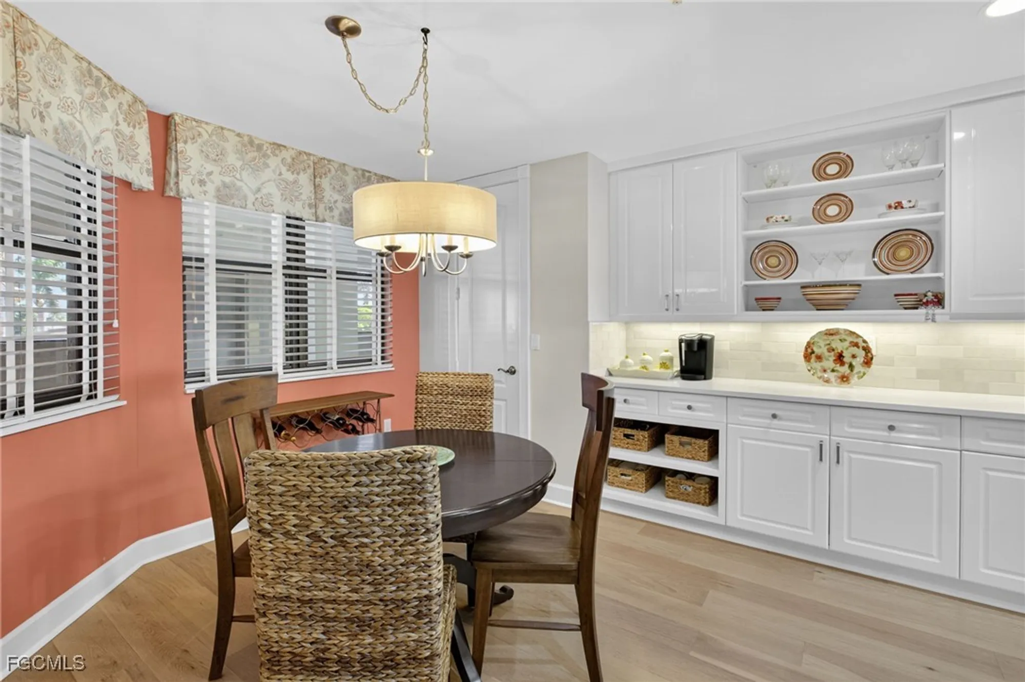 Property Slideshow image 14 of 50 | 11620 court of palms 104, Fort Myers, FL, 33908