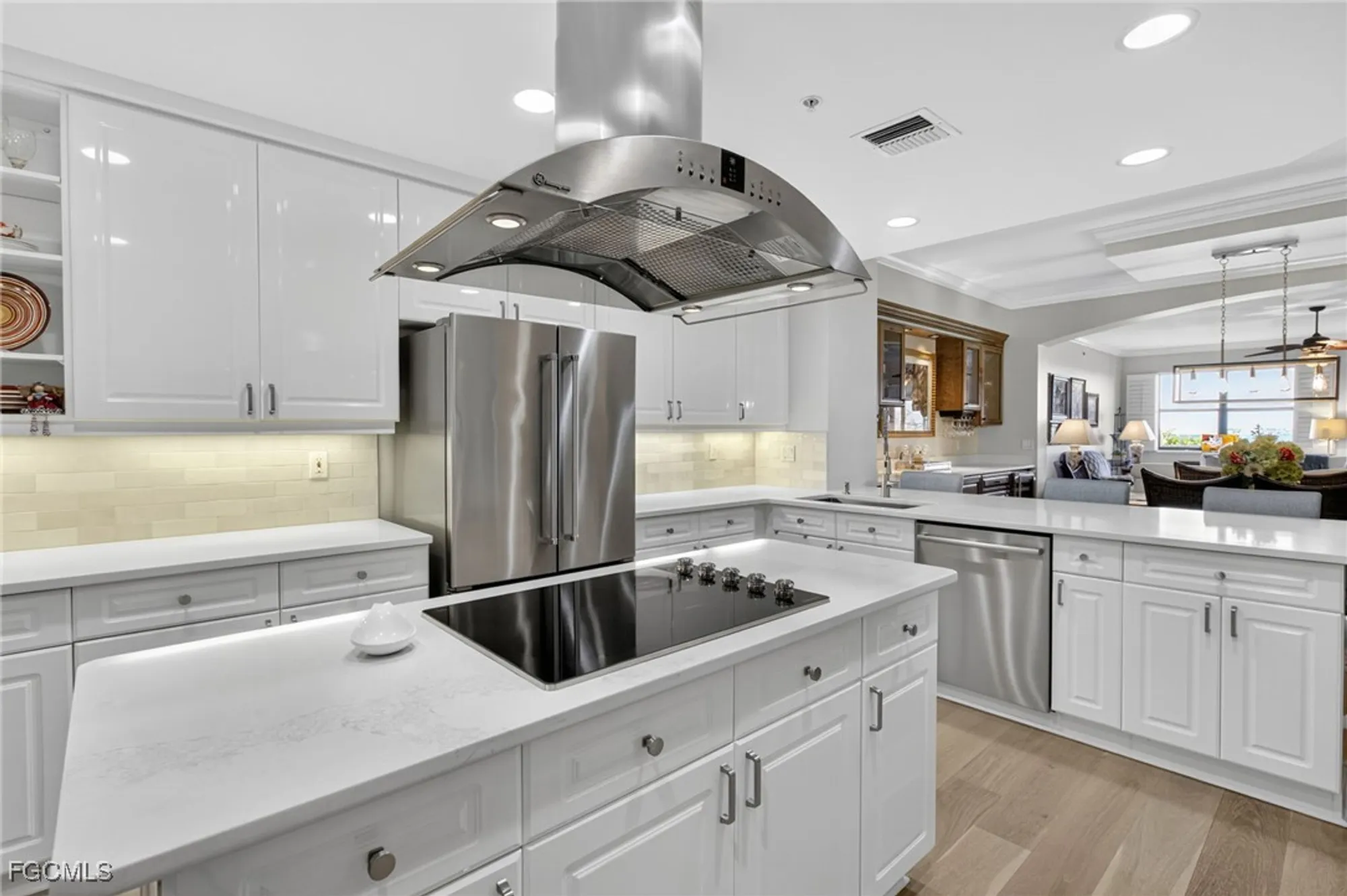 Property Slideshow image 11 of 50 | 11620 court of palms 104, Fort Myers, FL, 33908