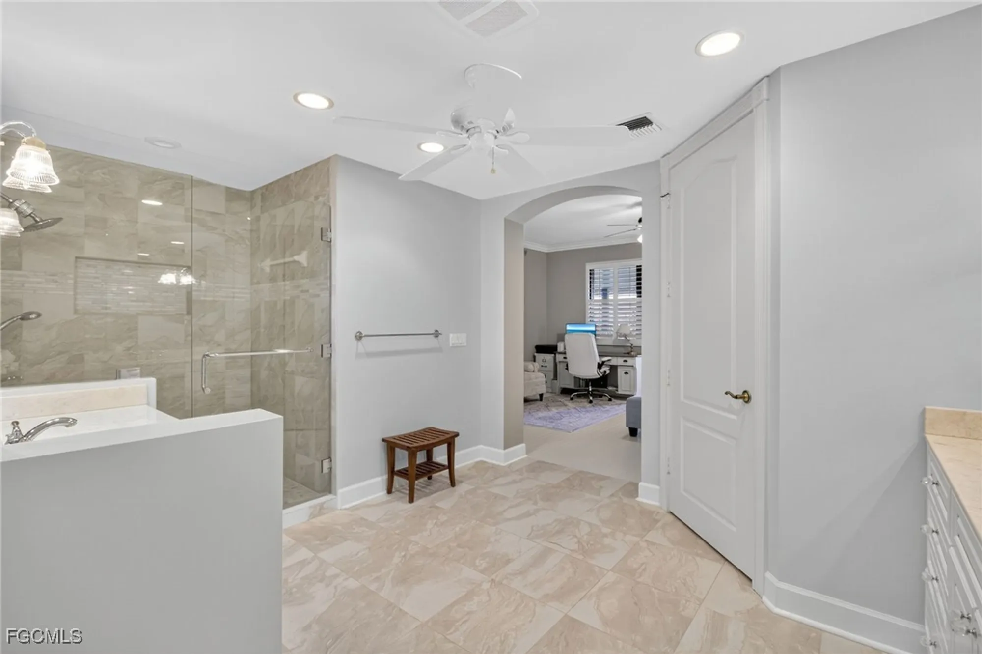 Property Slideshow image 28 of 50 | 11620 court of palms 104, Fort Myers, FL, 33908