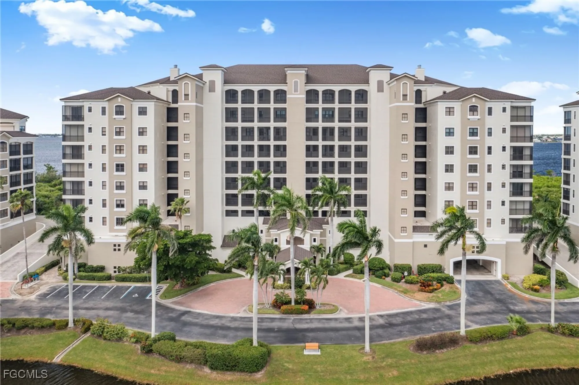 Property Slideshow image 3 of 50 | 11620 court of palms 104, Fort Myers, FL, 33908