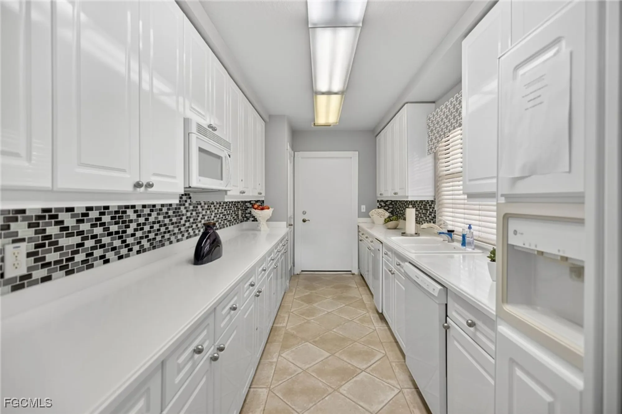 Property Slideshow image 47 of 50 | 11620 court of palms 104, Fort Myers, FL, 33908