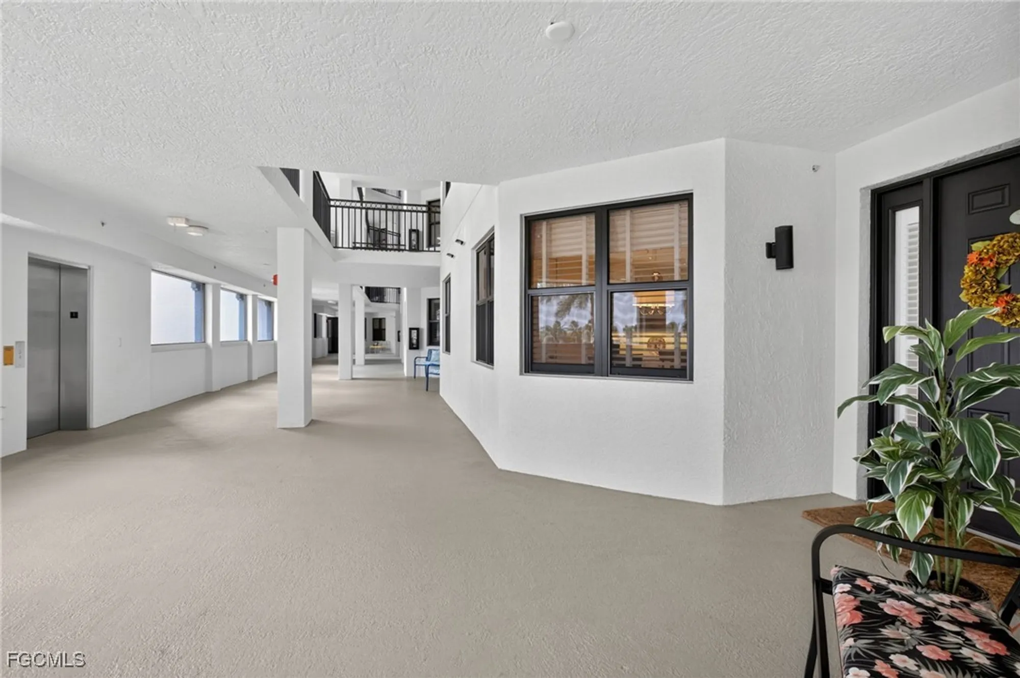 Property Slideshow image 8 of 50 | 11620 court of palms 104, Fort Myers, FL, 33908