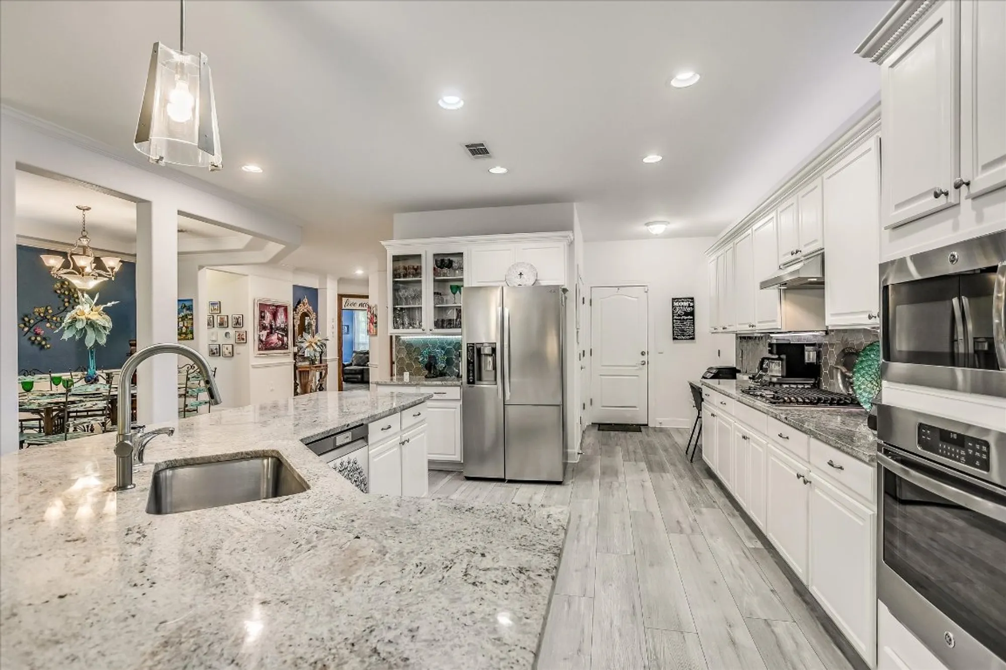 Property Slideshow image 14 of 38 | 902 rio grande loop, Georgetown, TX, 78633