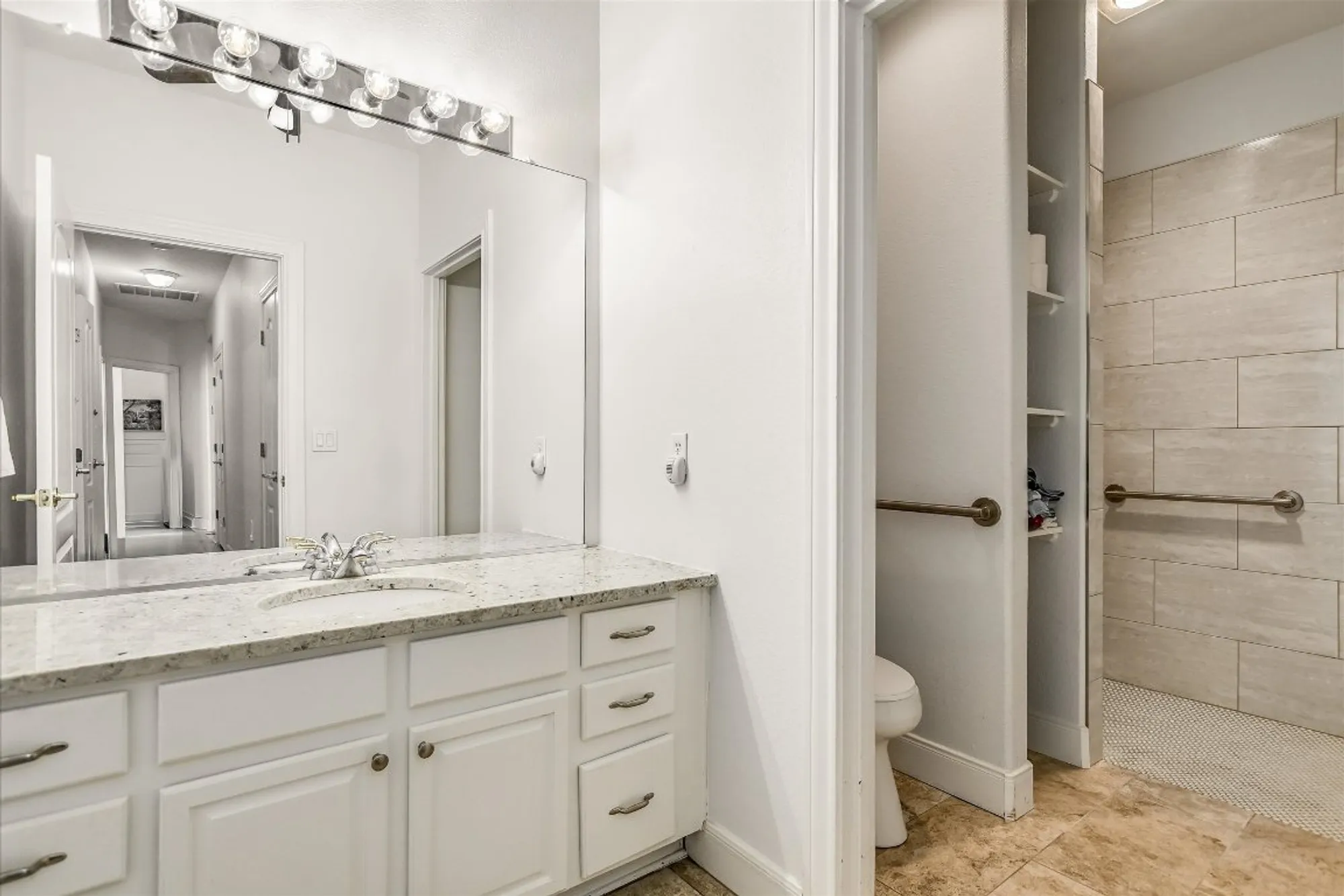 Property Slideshow image 21 of 38 | 902 rio grande loop, Georgetown, TX, 78633