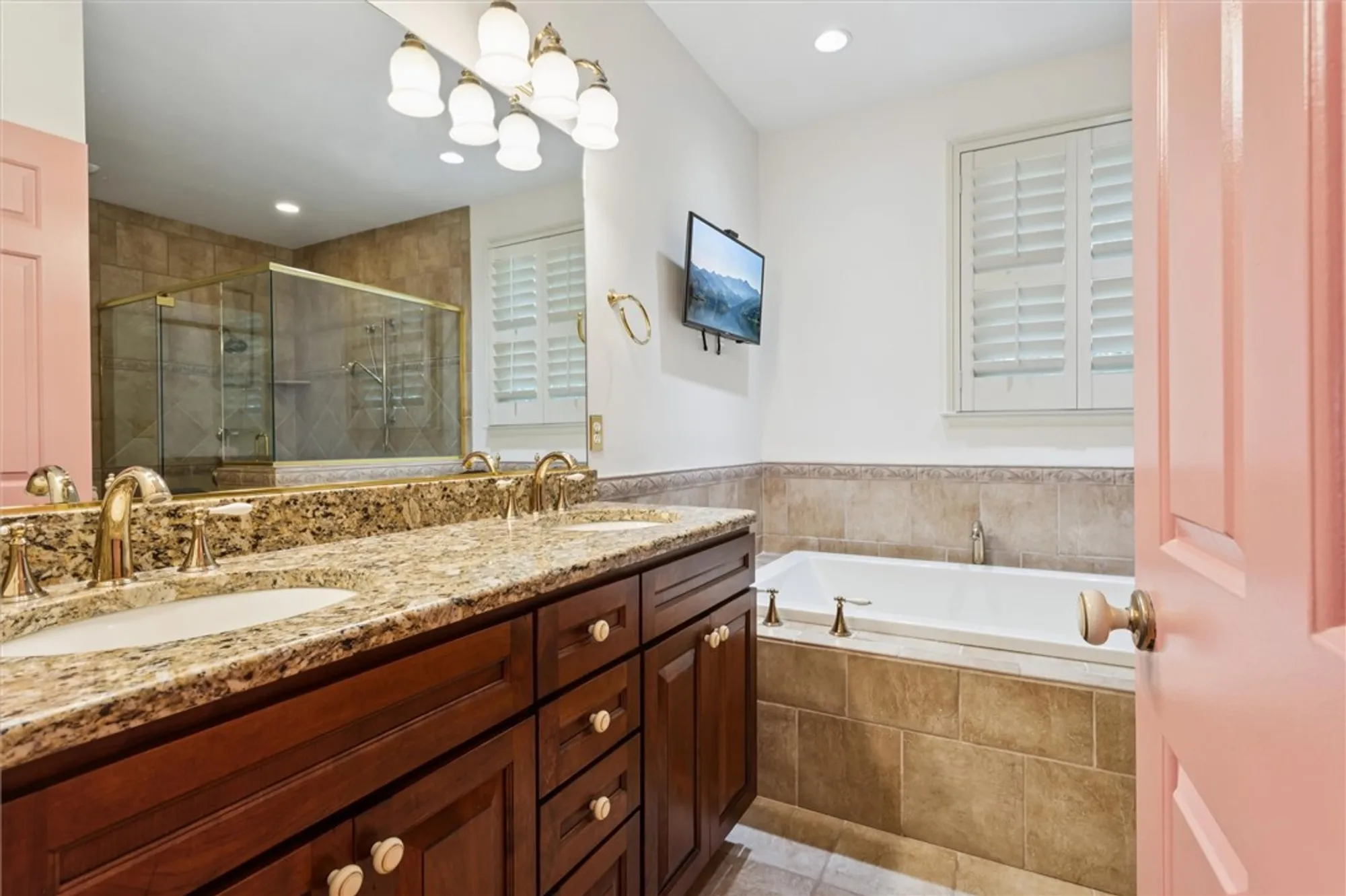Property Slideshow image 18 of 43 | 311 dogleg dr, Williamsburg, VA, 23188