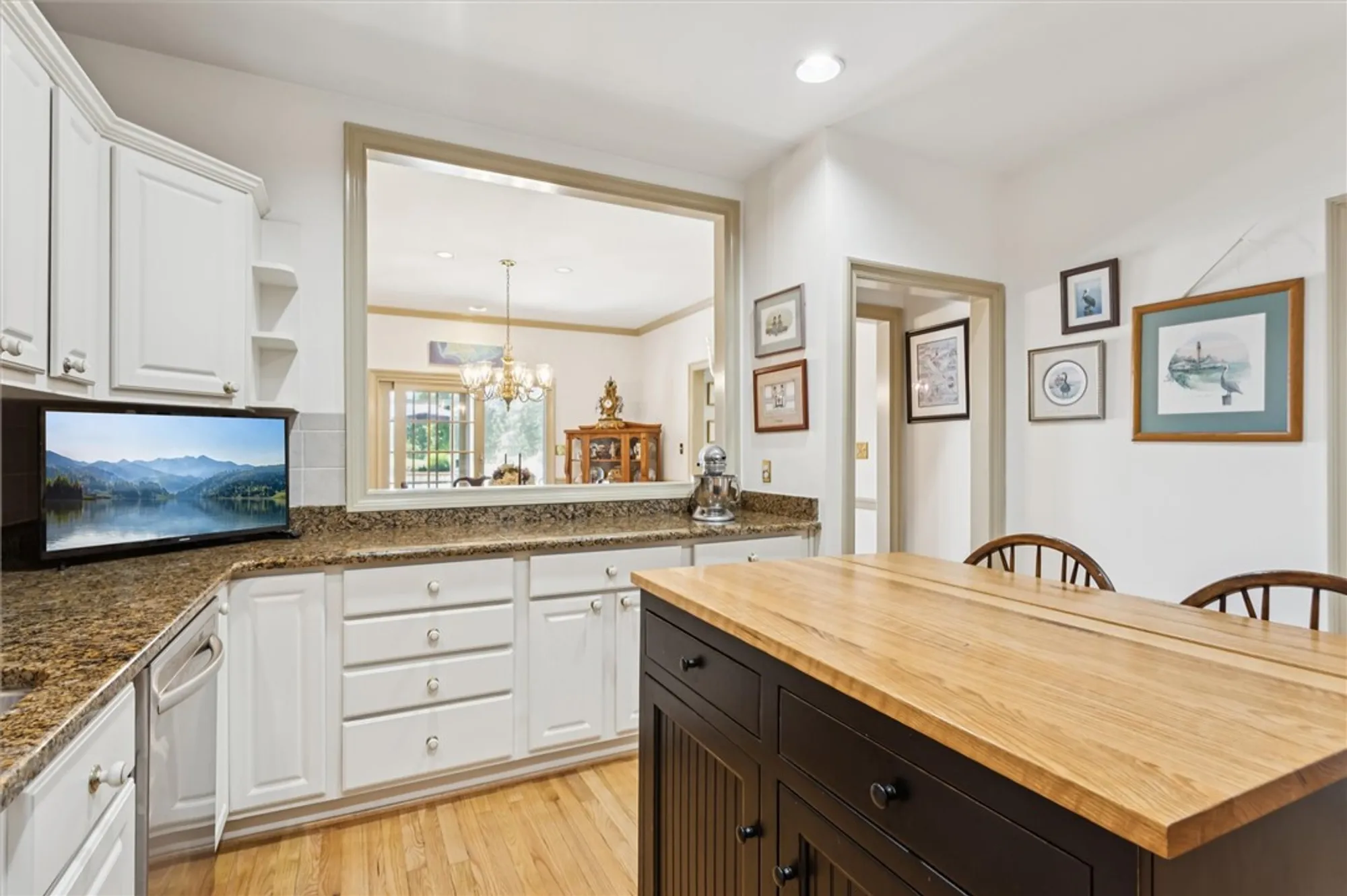 Property Slideshow image 12 of 43 | 311 dogleg dr, Williamsburg, VA, 23188