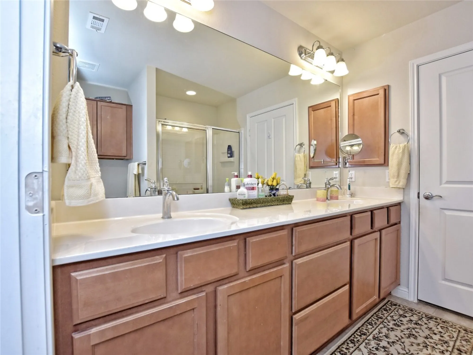 Property Slideshow image 21 of 25 | 303 kickapoo creek ln, Georgetown, TX, 78633