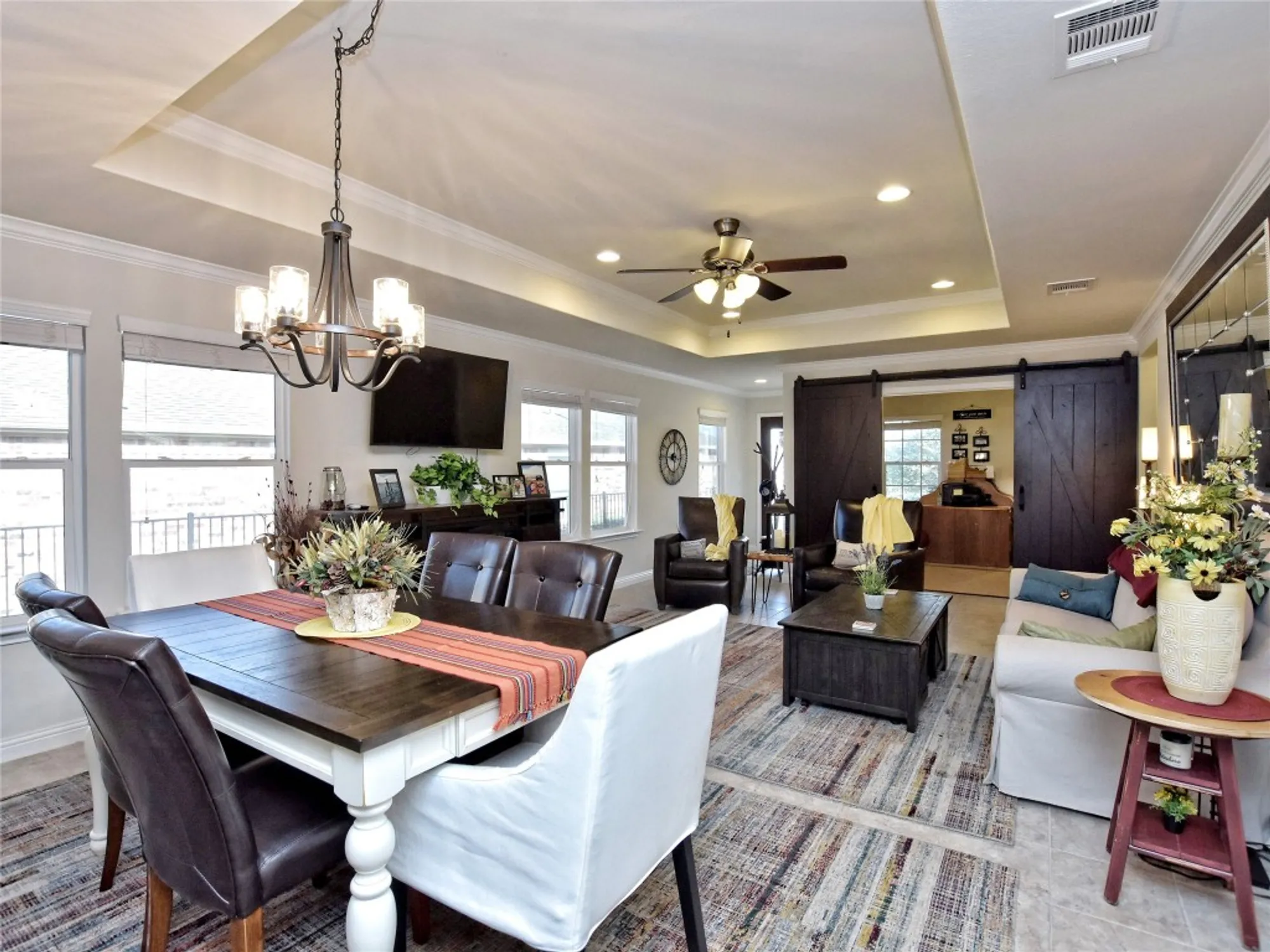 Property Slideshow image 8 of 25 | 303 kickapoo creek ln, Georgetown, TX, 78633