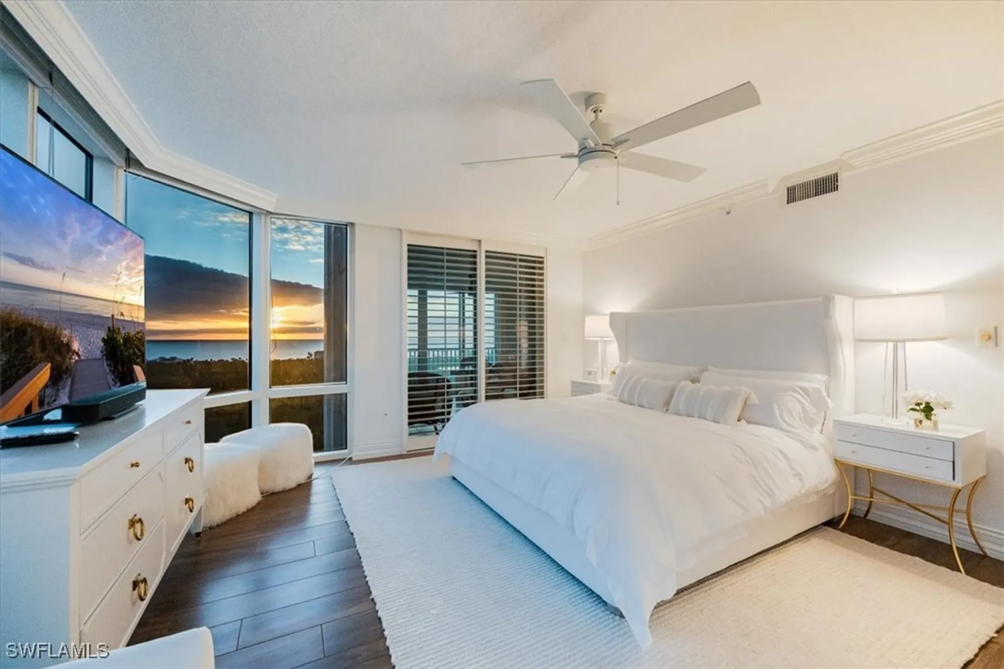 Property Slideshow image 14 of 45 | 7515 pelican bay blvd apt 14a, Naples, FL, 34108