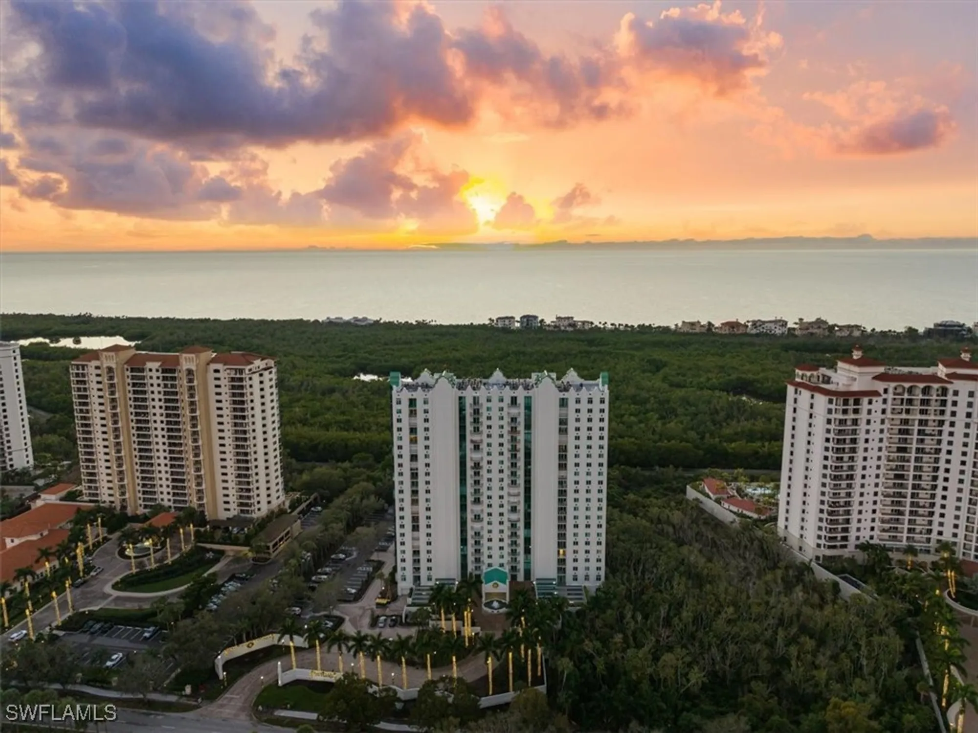 Property Slideshow image 33 of 45 | 7515 pelican bay blvd apt 14a, Naples, FL, 34108