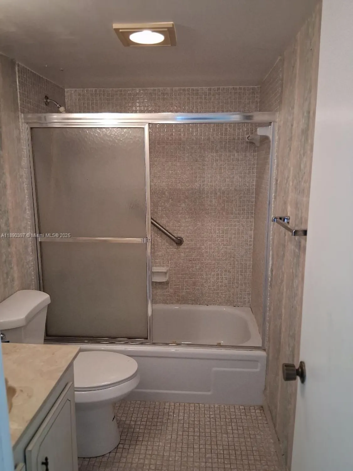 Property Slideshow image 21 of 24 | 1300 saint charles pl 319, Pembroke Pines, FL, 33026