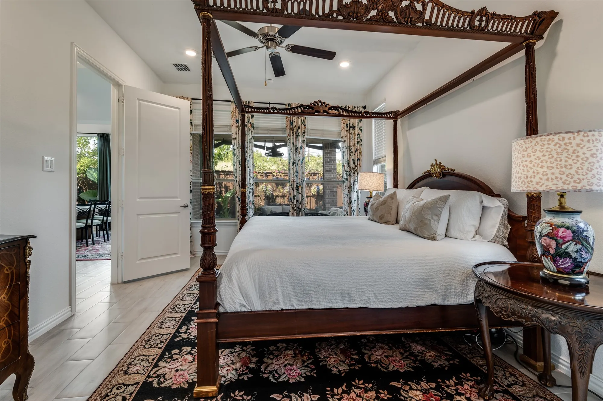 Property Slideshow image 15 of 36 | 1939 spotted fawn dr, Arlington, TX, 76005