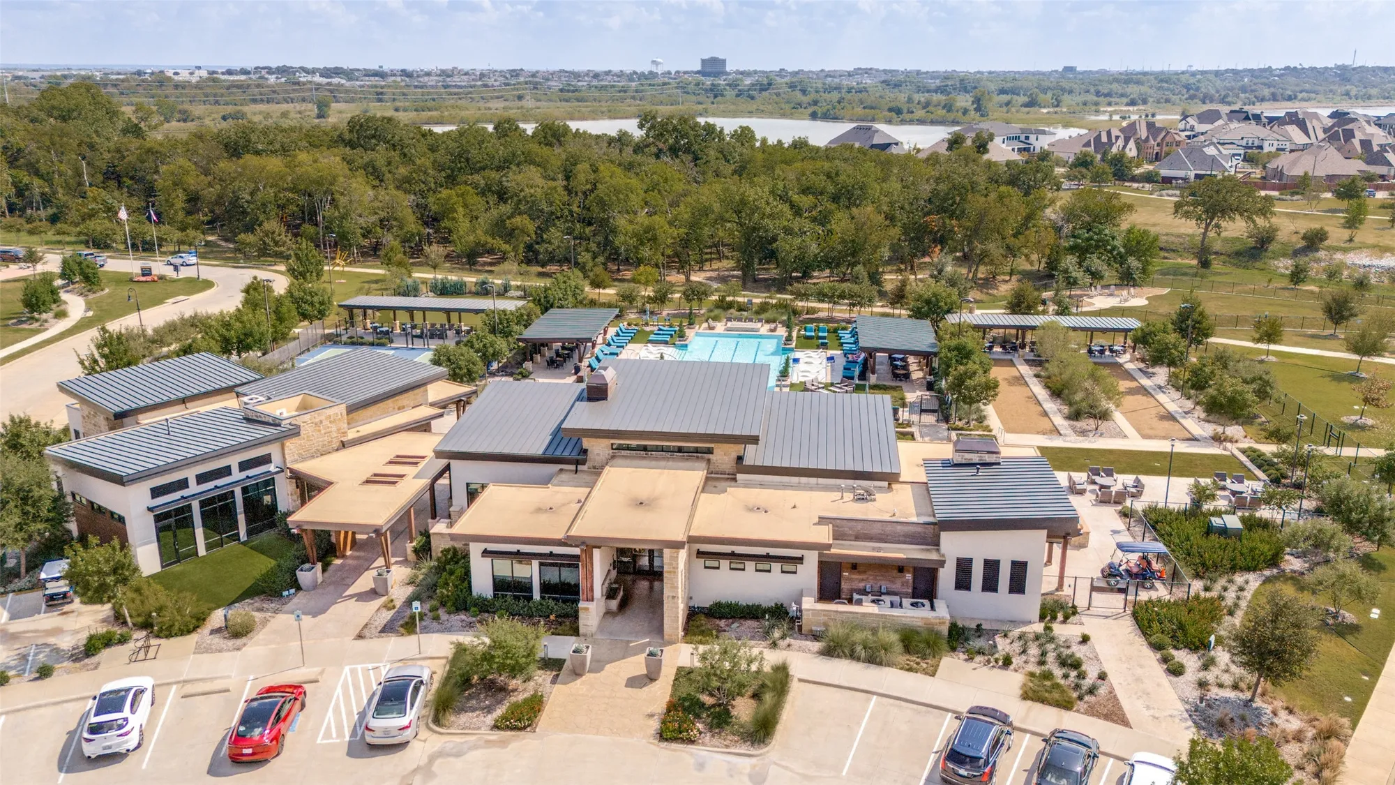 Property Slideshow image 28 of 36 | 1939 spotted fawn dr, Arlington, TX, 76005