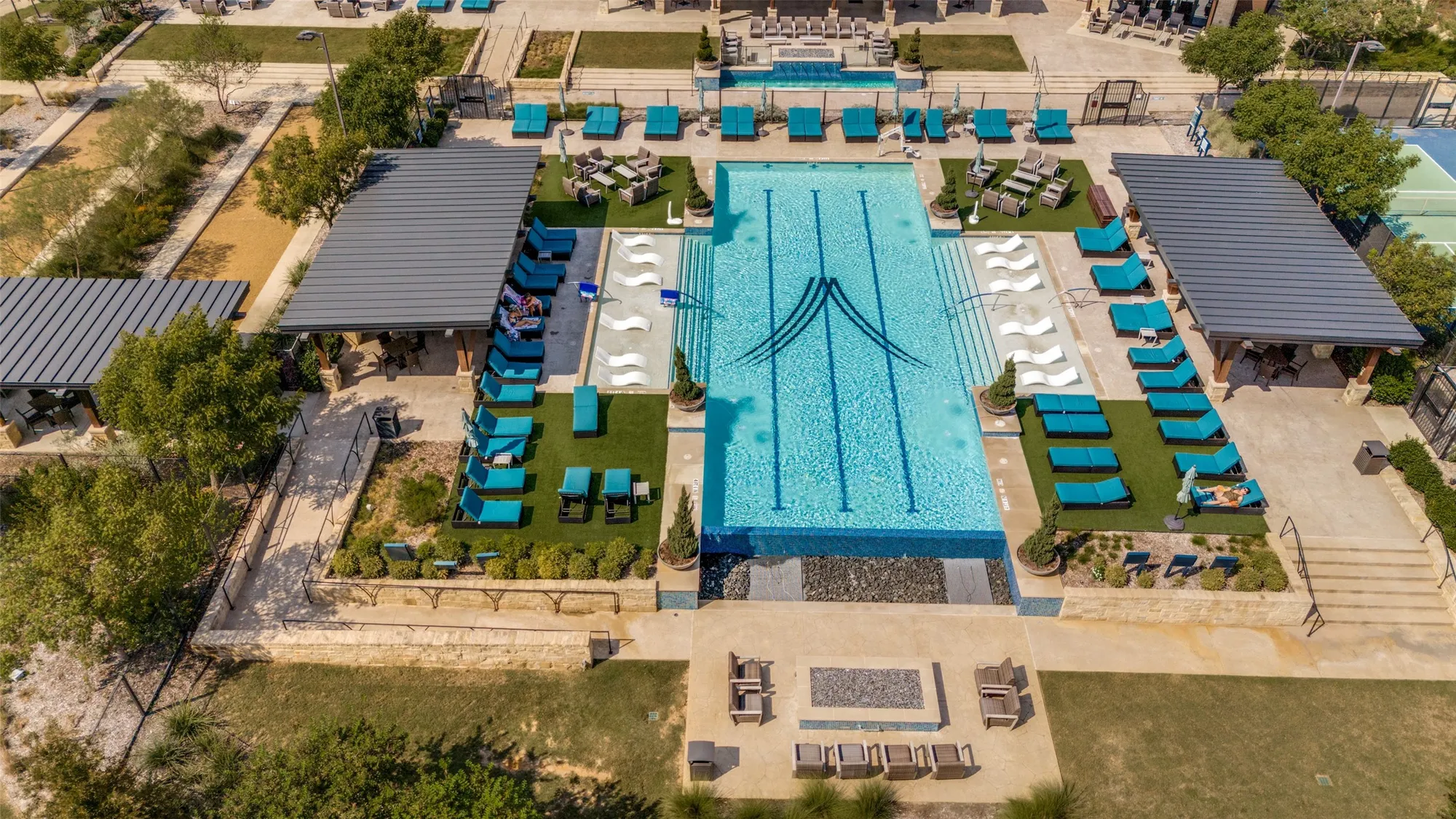 Property Slideshow image 31 of 36 | 1939 spotted fawn dr, Arlington, TX, 76005