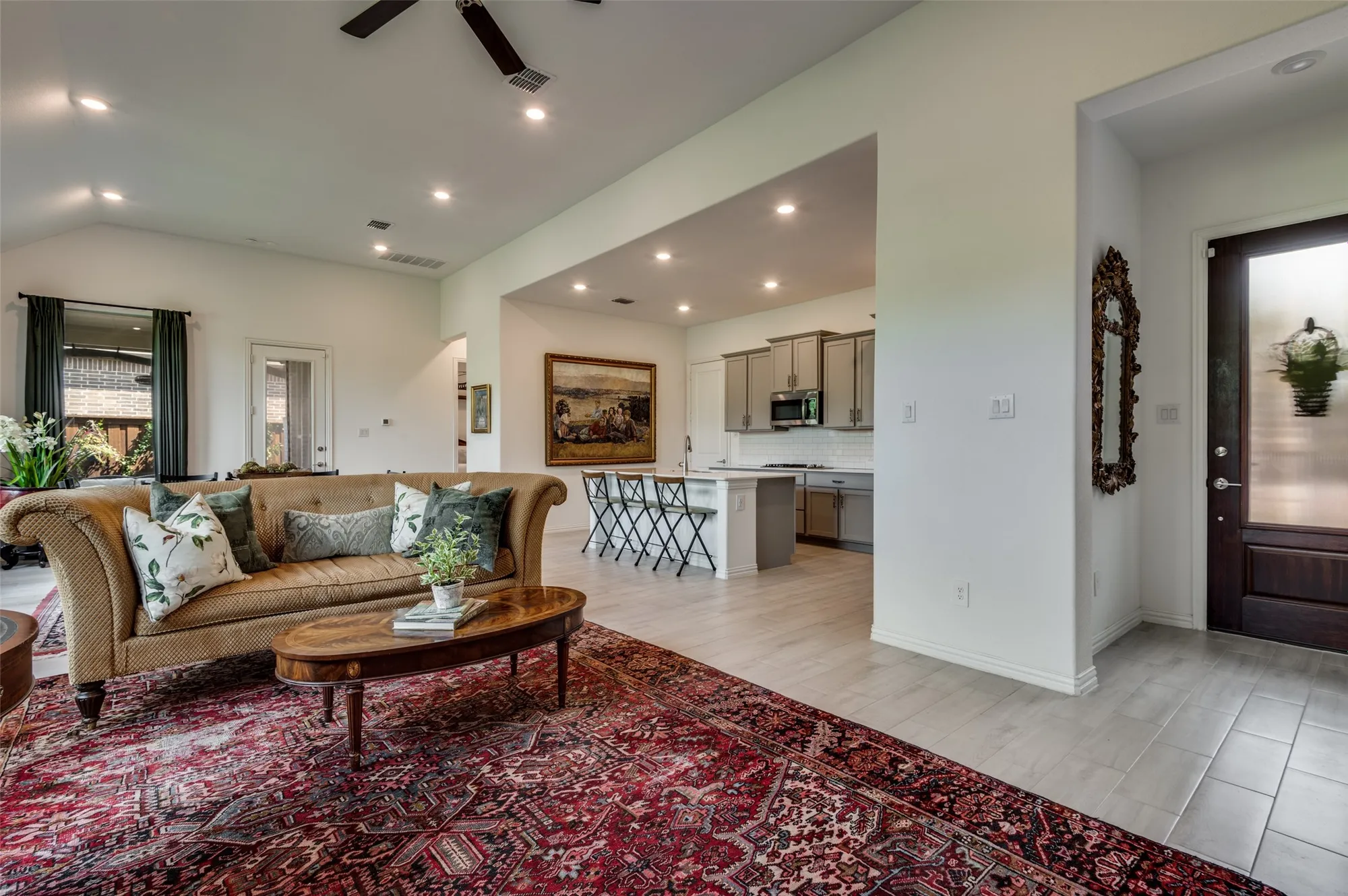 Property Slideshow image 6 of 36 | 1939 spotted fawn dr, Arlington, TX, 76005