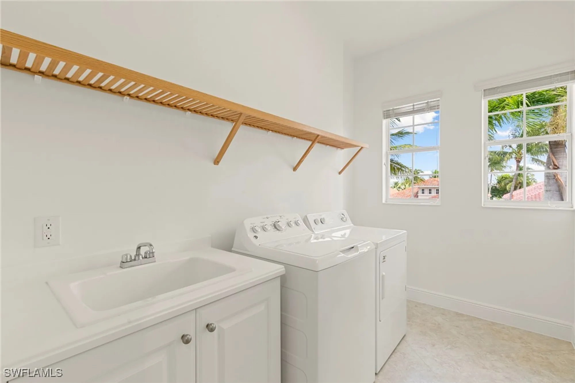 Property Slideshow image 35 of 50 | 8961 cherry oaks trl apt 202, Naples, FL, 34114