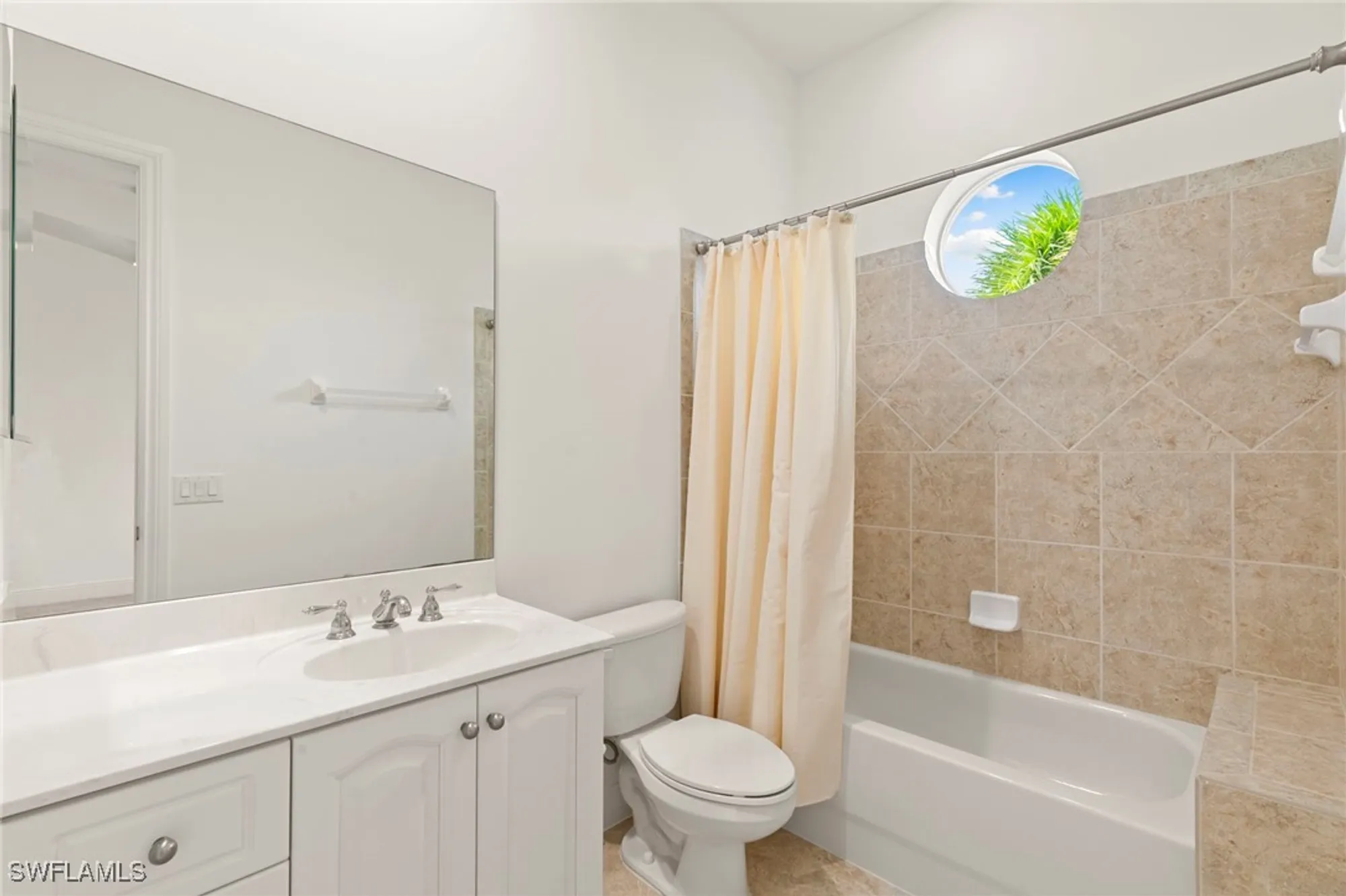 Property Slideshow image 30 of 50 | 8961 cherry oaks trl apt 202, Naples, FL, 34114