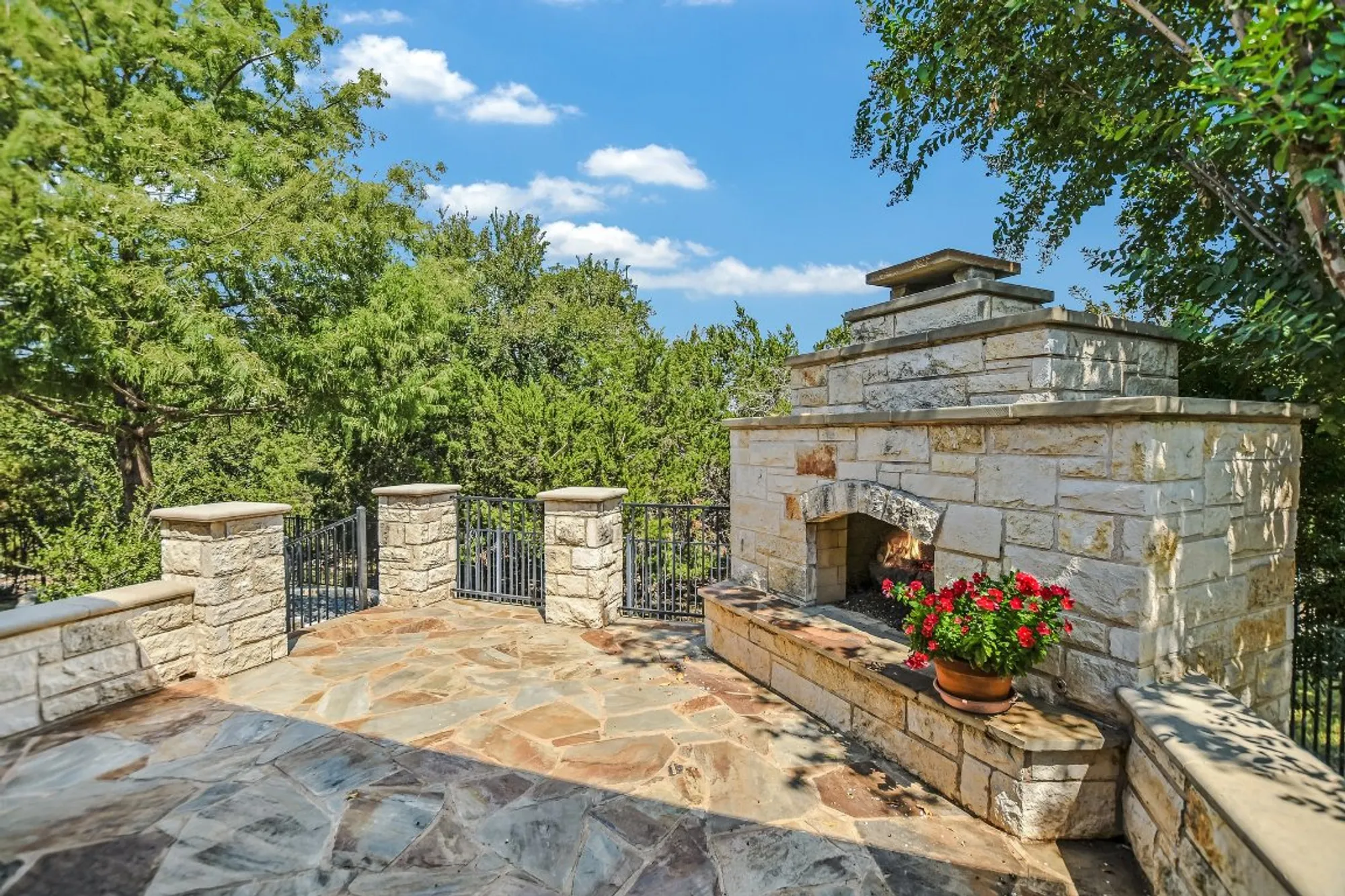 Property Slideshow image 1 of 15 | 121 cathedral mountain pass, Georgetown, TX, 78633