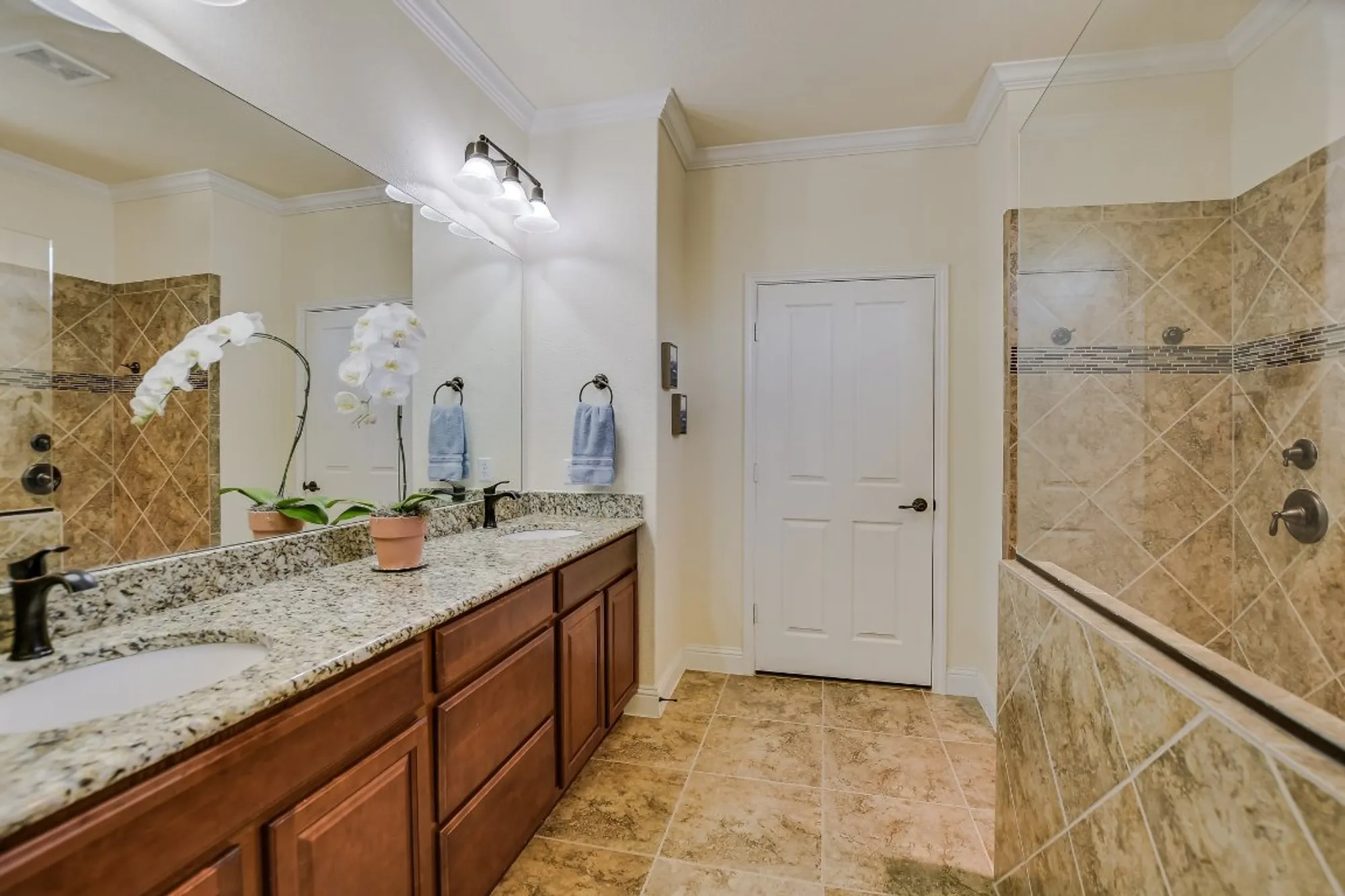 Property Slideshow image 9 of 15 | 121 cathedral mountain pass, Georgetown, TX, 78633