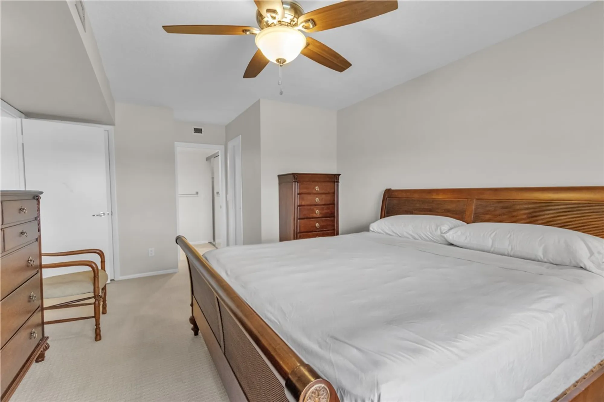 Property Slideshow image 17 of 36 | 7 plantation dr apt 202, Vero Beach, FL, 32966