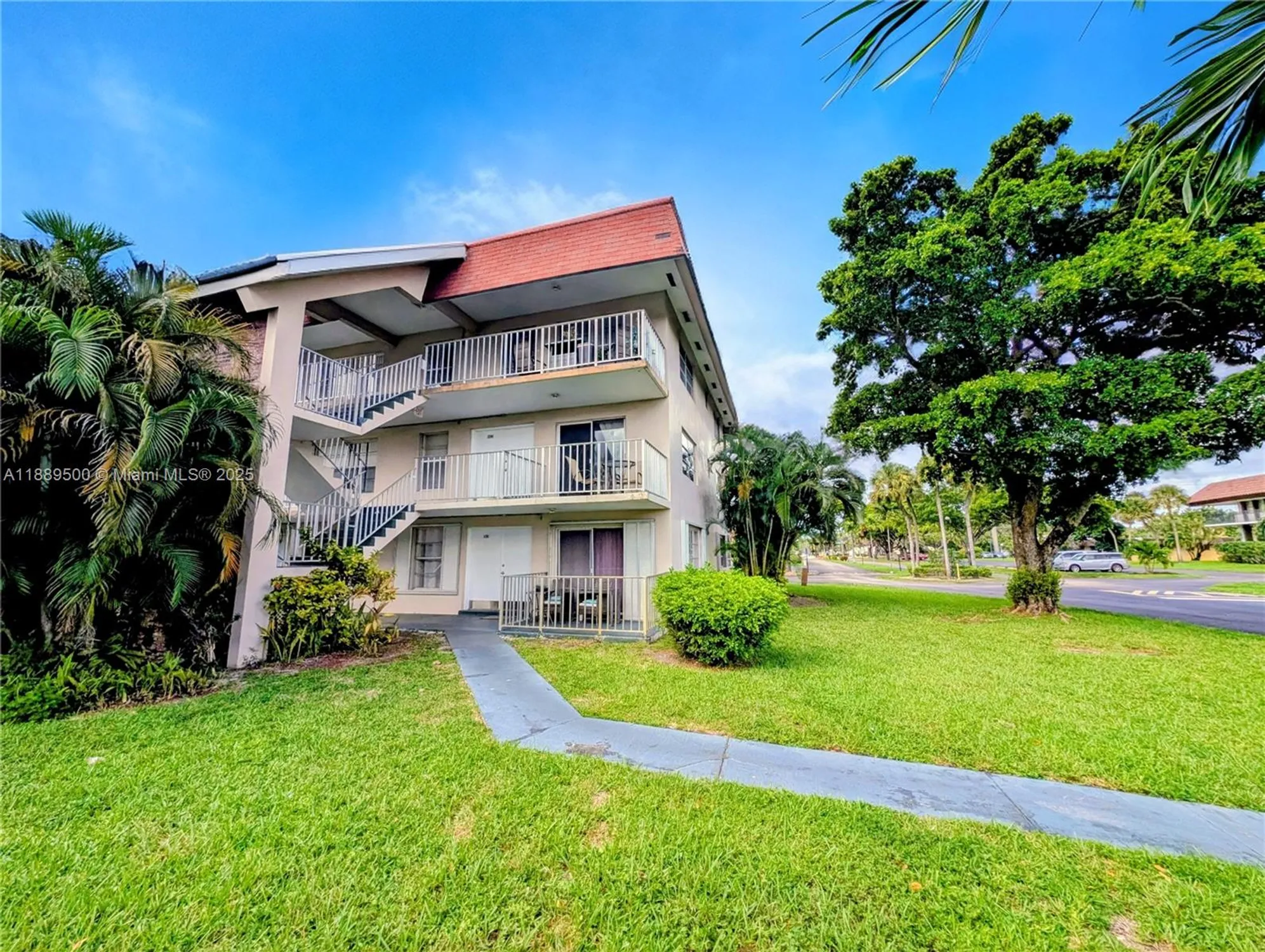 Property Slideshow image 36 of 38 | 3061 nw 47th ter 226a, Lauderdale Lakes, FL, 33313