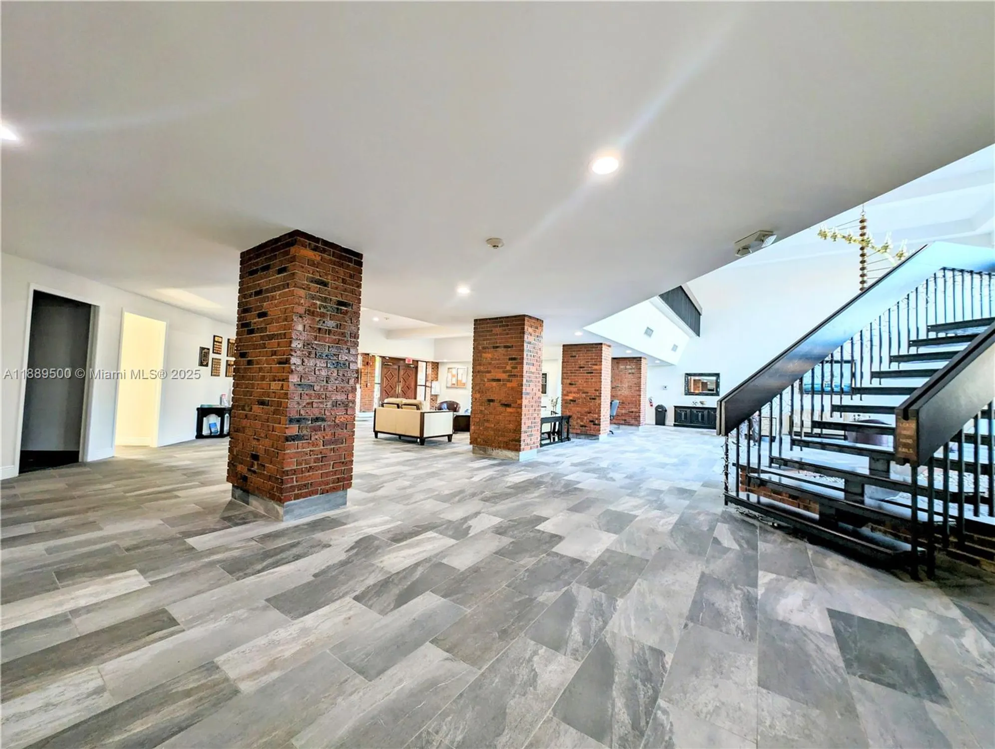 Property Slideshow image 30 of 38 | 3061 nw 47th ter 226a, Lauderdale Lakes, FL, 33313