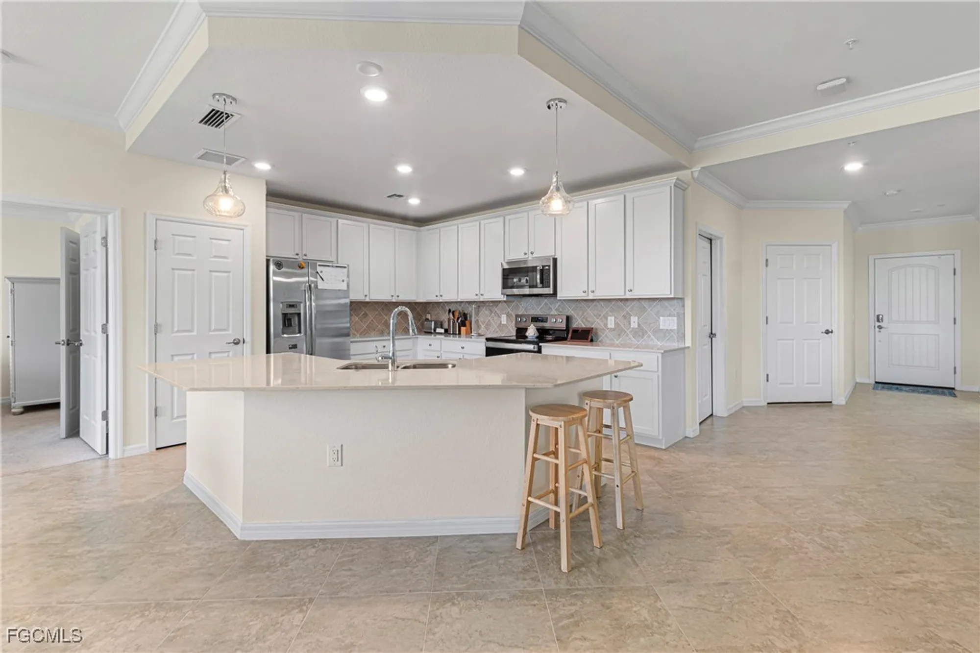 Property Slideshow image 14 of 47 | 11785 grand belvedere way unit 102, Fort Myers, FL, 33913
