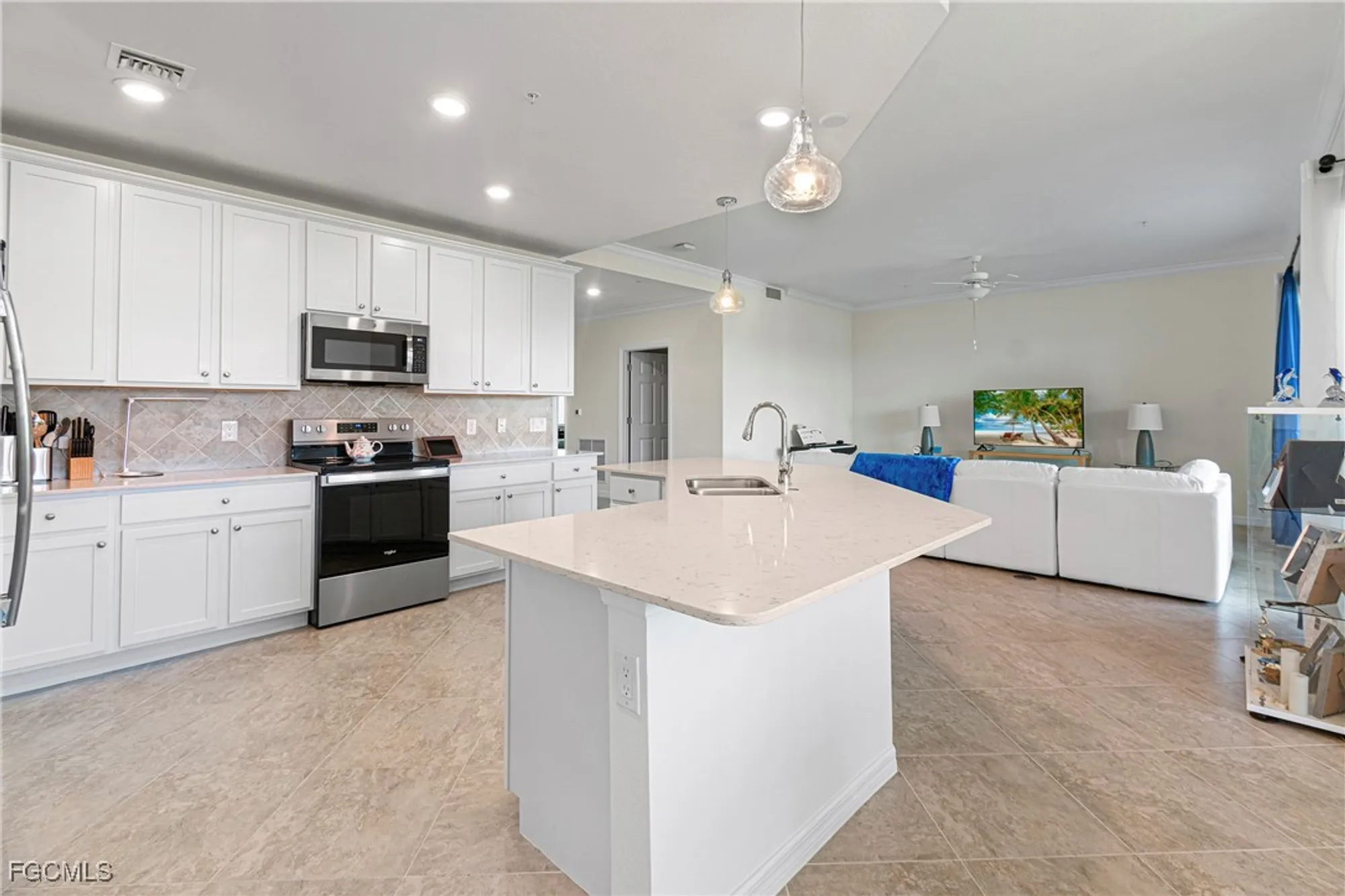 Property Slideshow image 16 of 47 | 11785 grand belvedere way unit 102, Fort Myers, FL, 33913
