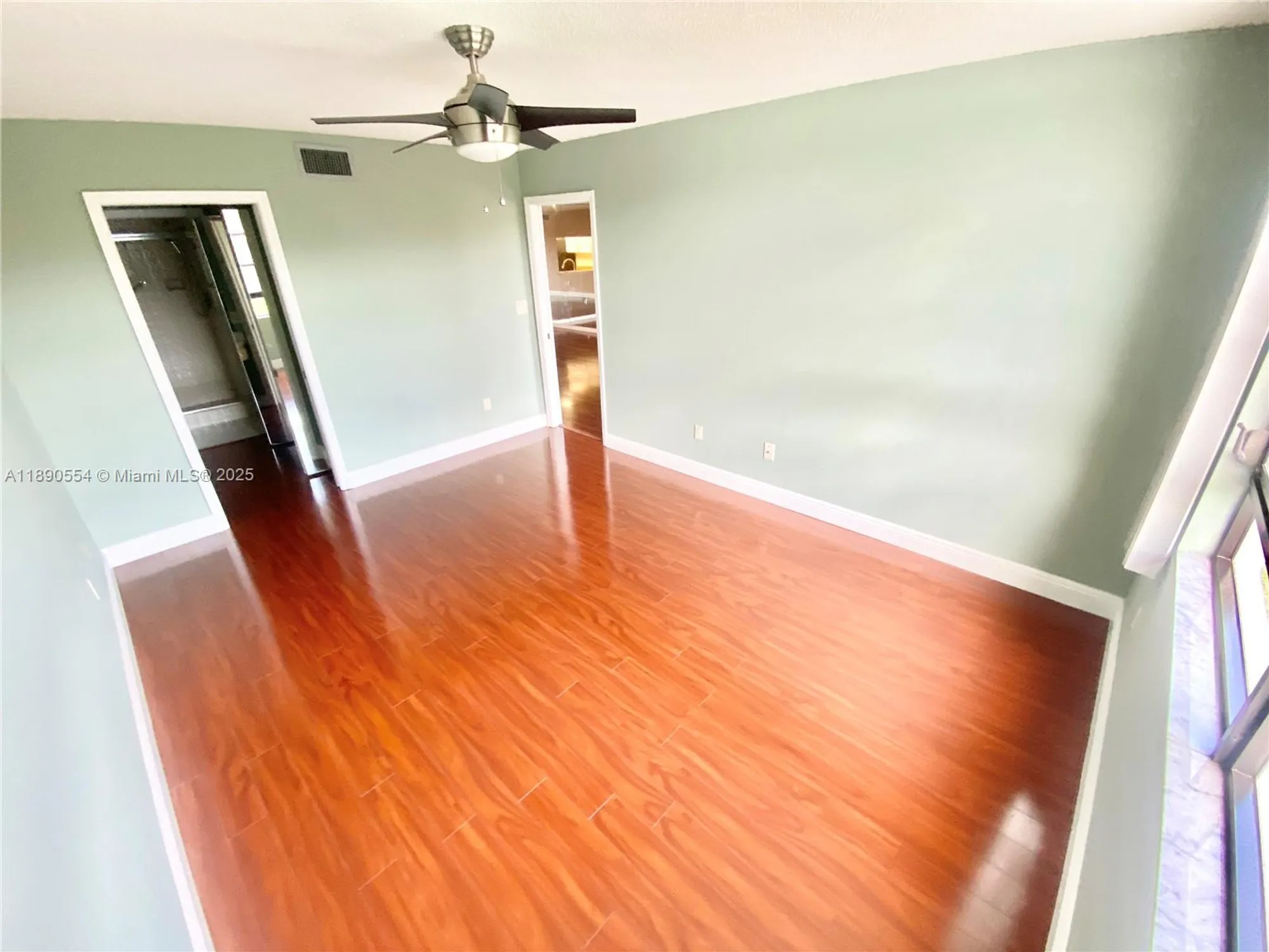 Property Slideshow image 15 of 36 | 10540 e clairmont cir 205, Tamarac, FL, 33321