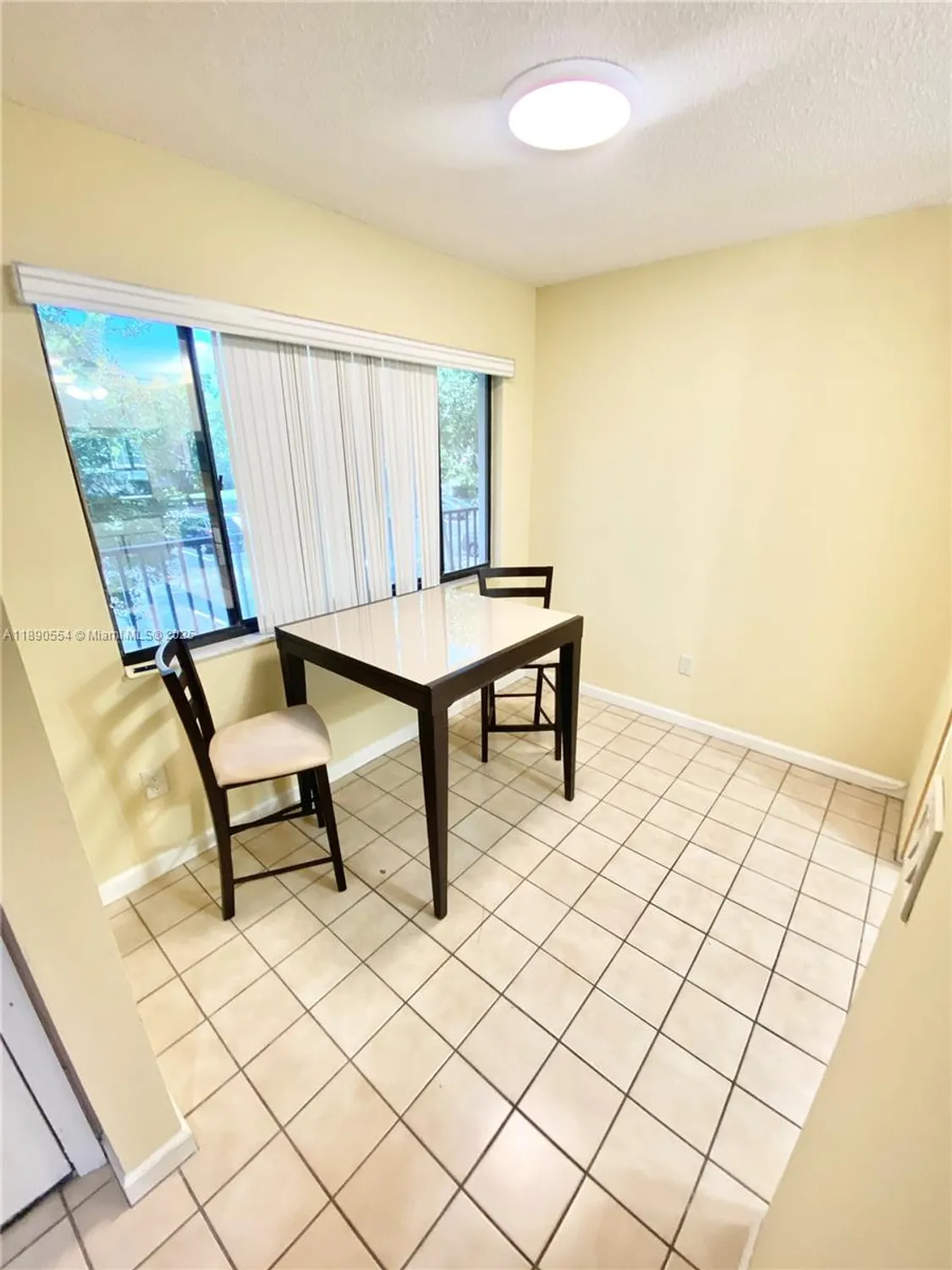 Property Slideshow image 9 of 36 | 10540 e clairmont cir 205, Tamarac, FL, 33321