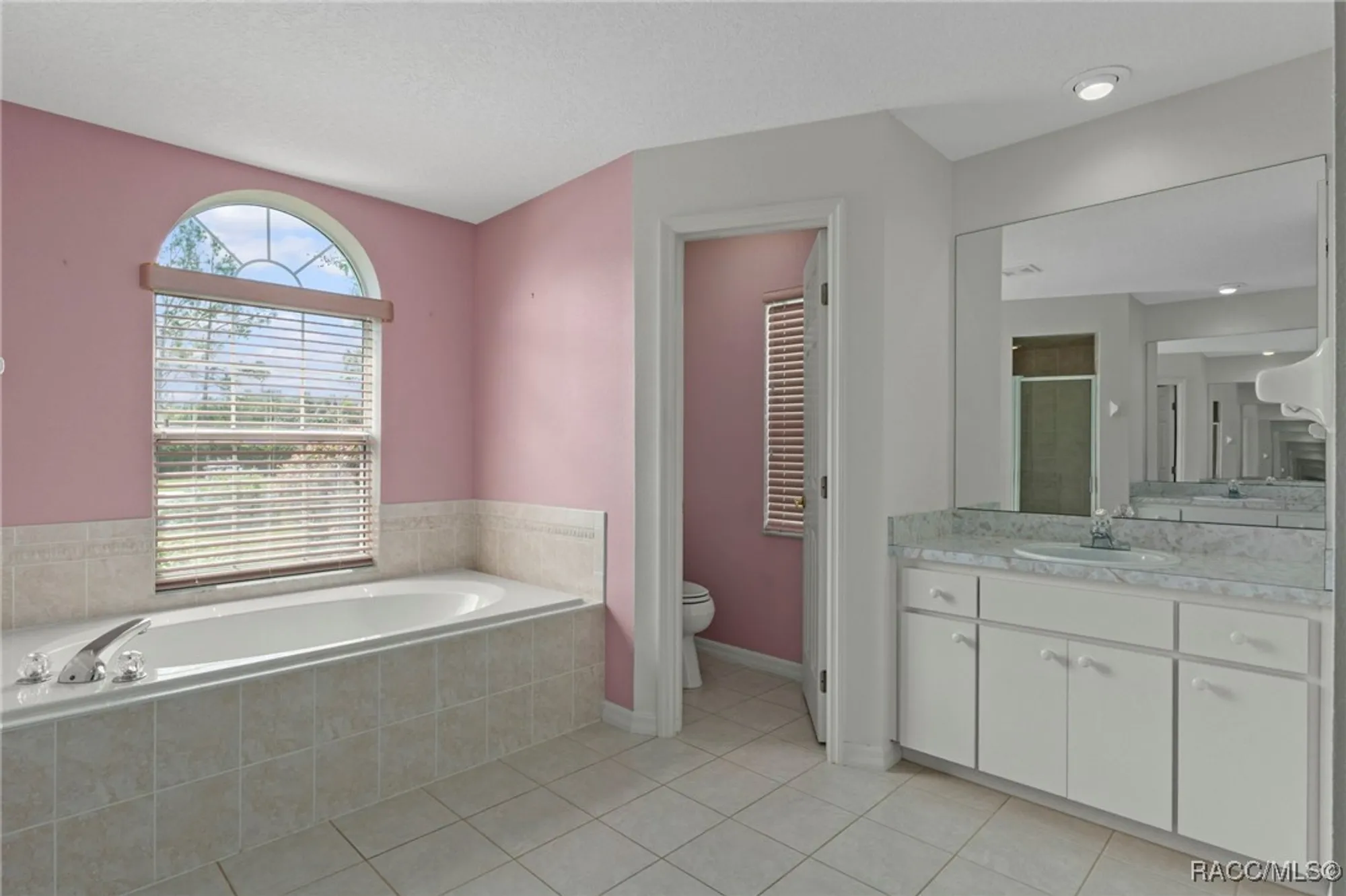 Property Slideshow image 21 of 76 | 3825 e arbor lakes dr, Hernando, FL, 34442
