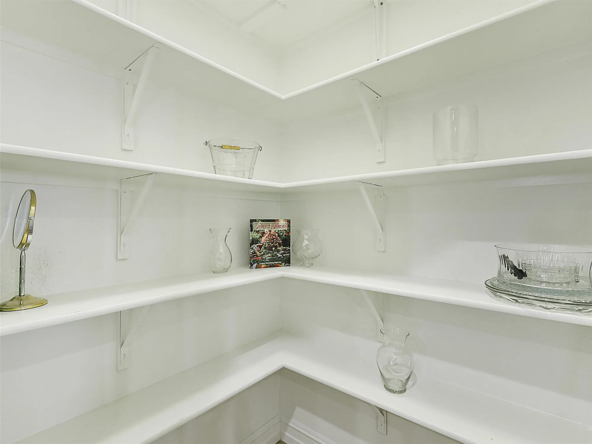 Property Slideshow image 15 of 40 | 2464 luna vista ln, Frisco, TX, 75036