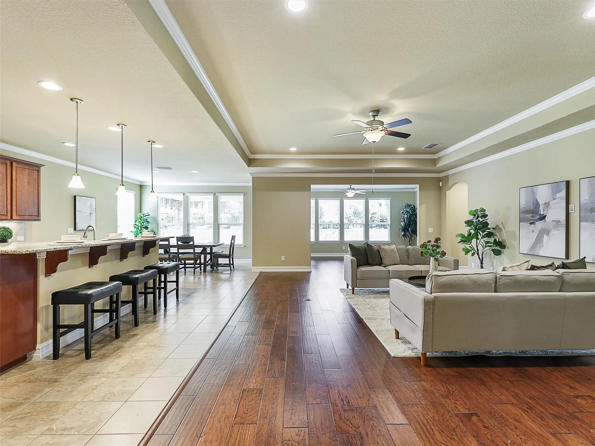 Property Slideshow image 11 of 40 | 2464 luna vista ln, Frisco, TX, 75036