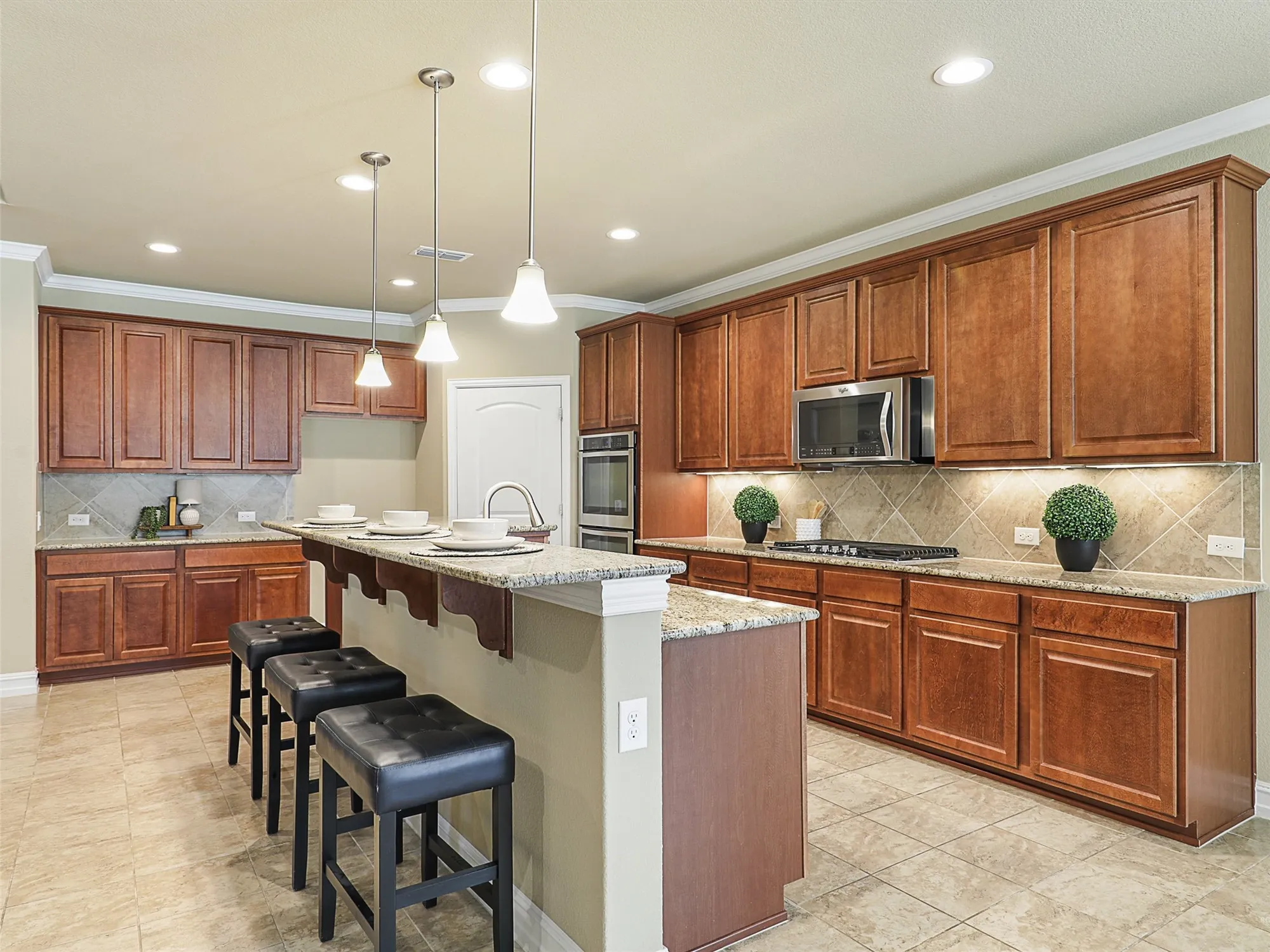 Property Slideshow image 13 of 40 | 2464 luna vista ln, Frisco, TX, 75036