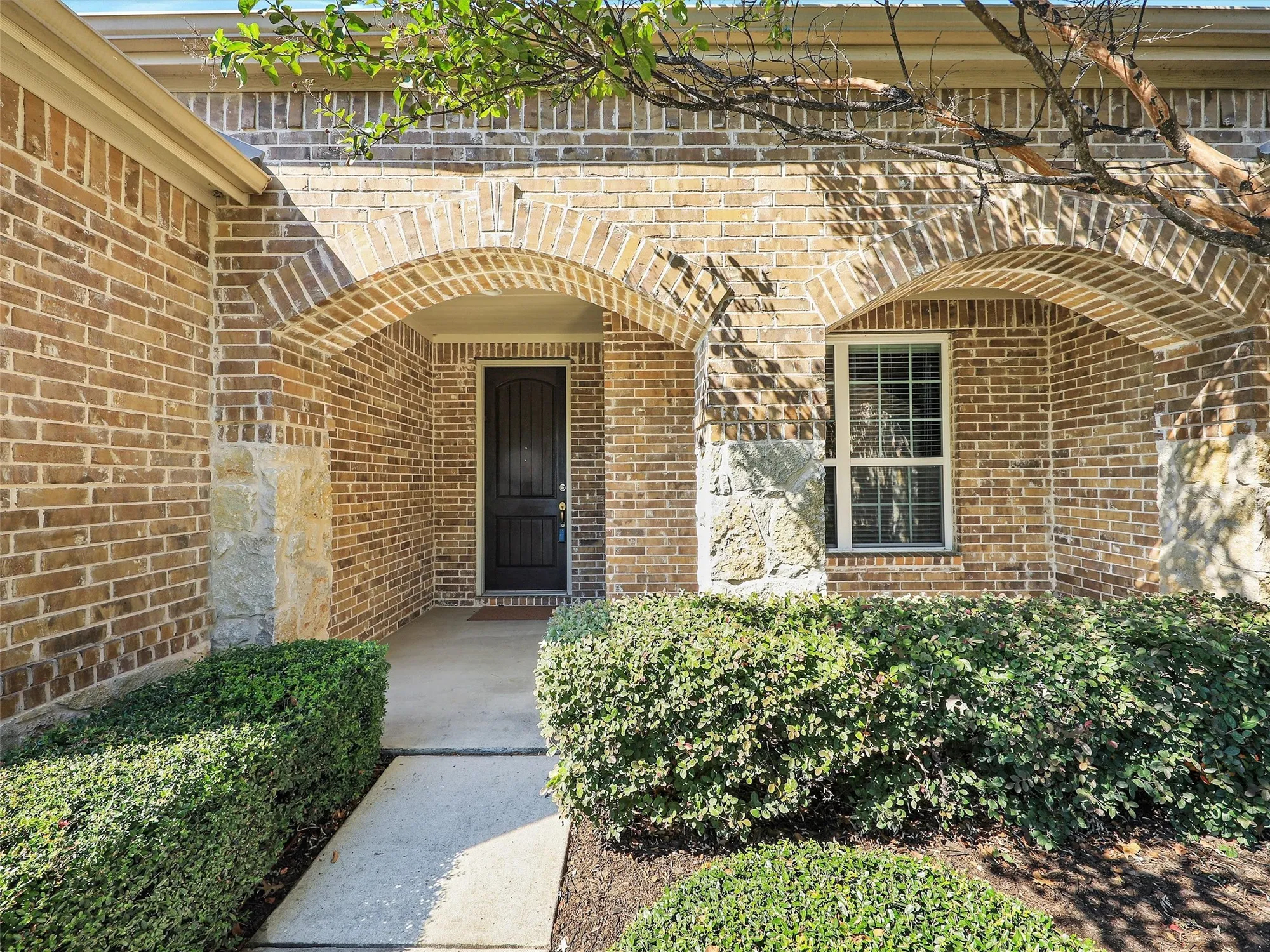 Property Slideshow image 5 of 40 | 2464 luna vista ln, Frisco, TX, 75036