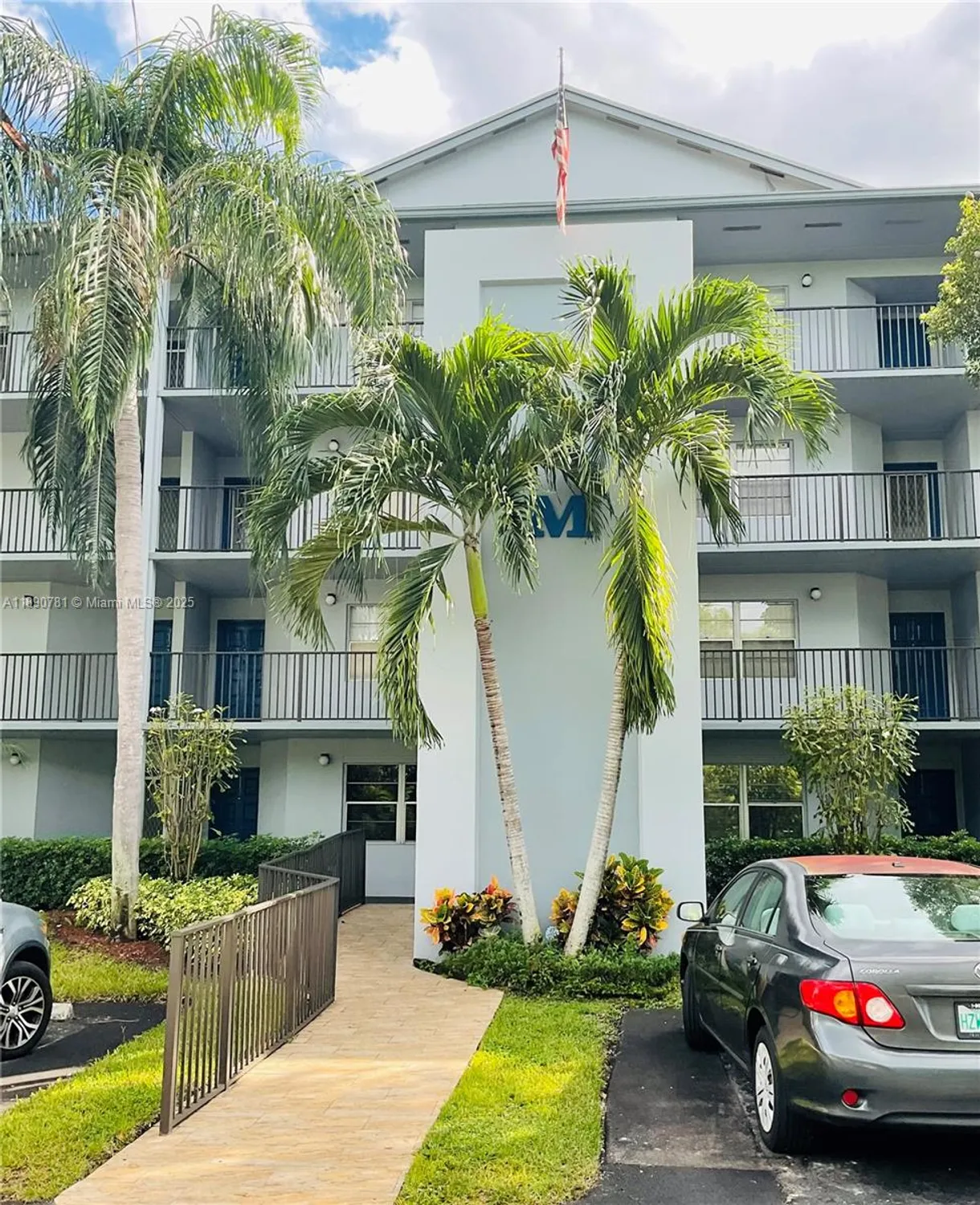 Property Slideshow image 23 of 26 | 12500 sw 5th ct m412, Pembroke Pines, FL, 33027