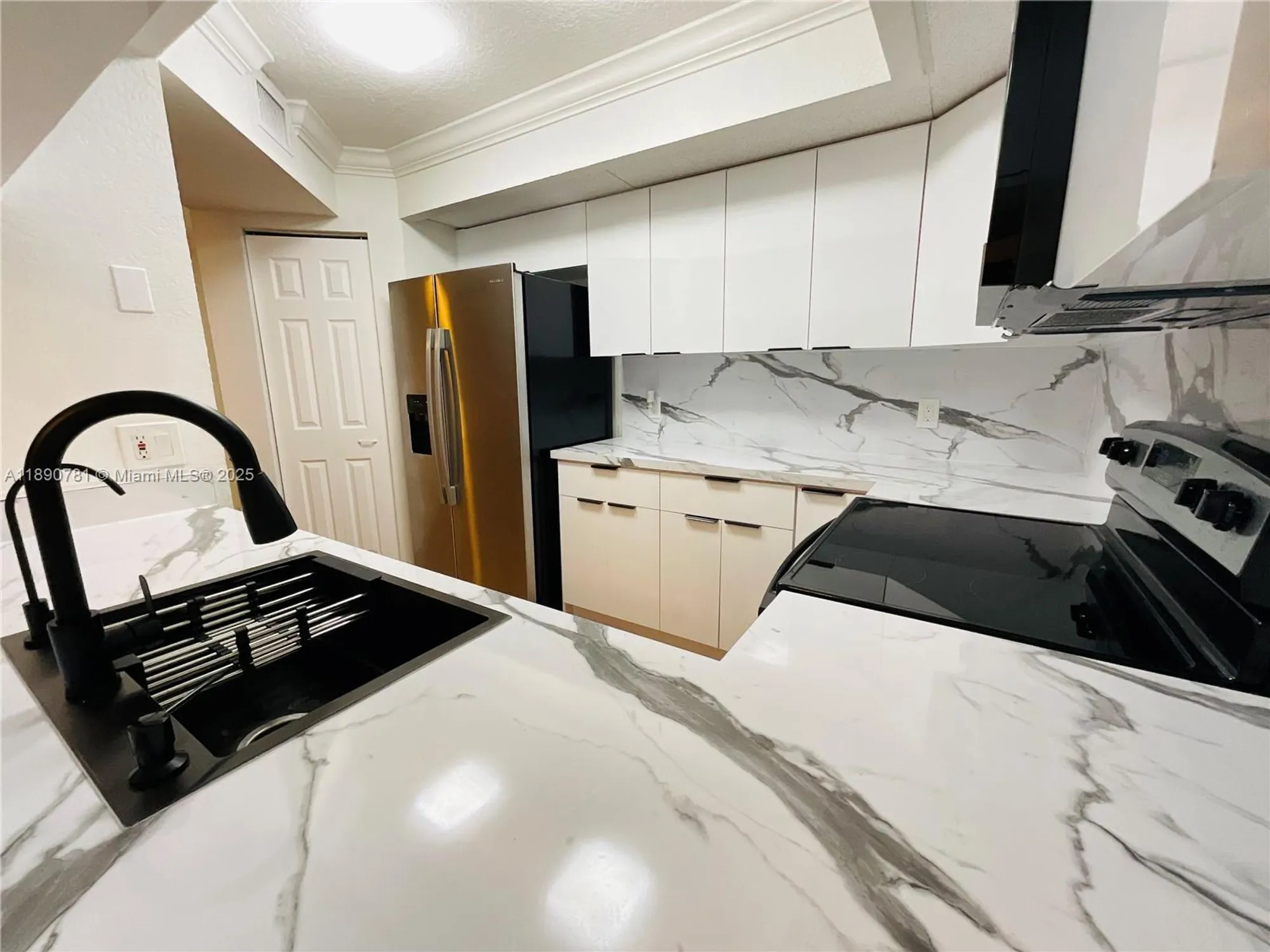 Property Slideshow image 5 of 26 | 12500 sw 5th ct m412, Pembroke Pines, FL, 33027