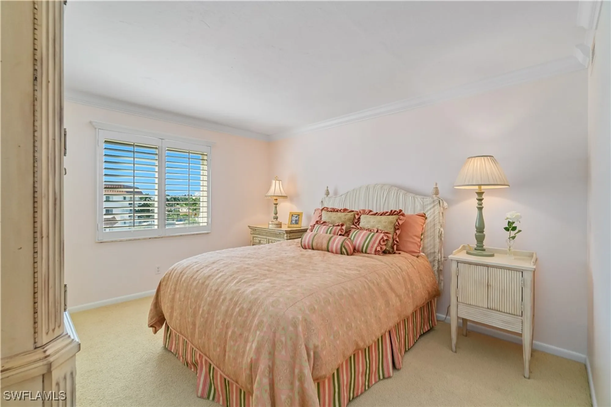 Property Slideshow image 16 of 24 | 3000 gulf shore blvd 410, Naples, FL, 34103