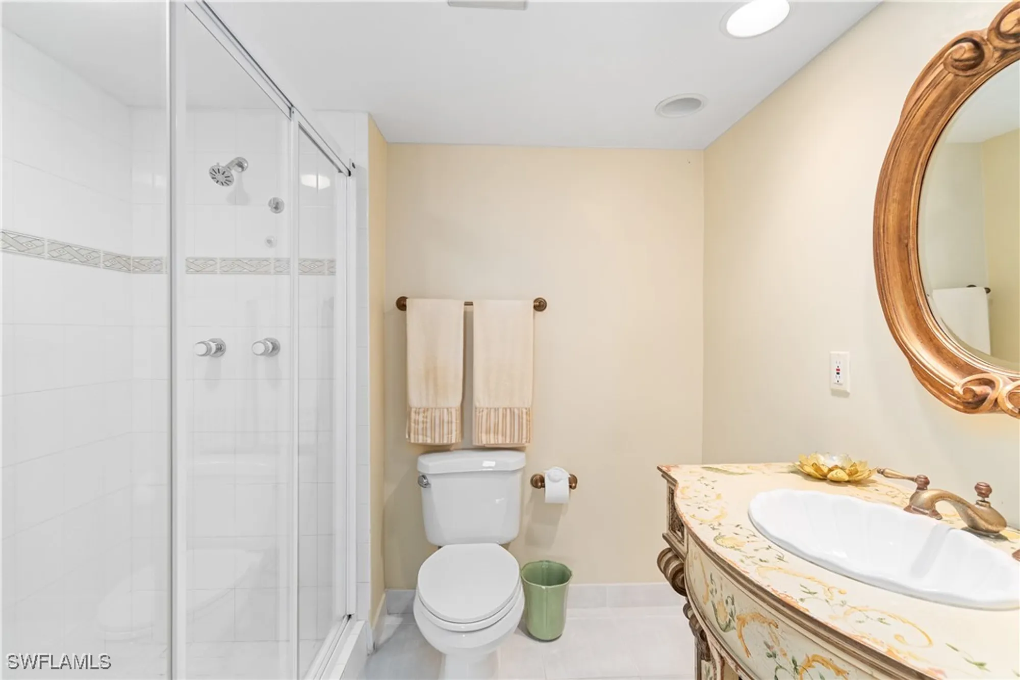 Property Slideshow image 18 of 24 | 3000 gulf shore blvd 410, Naples, FL, 34103