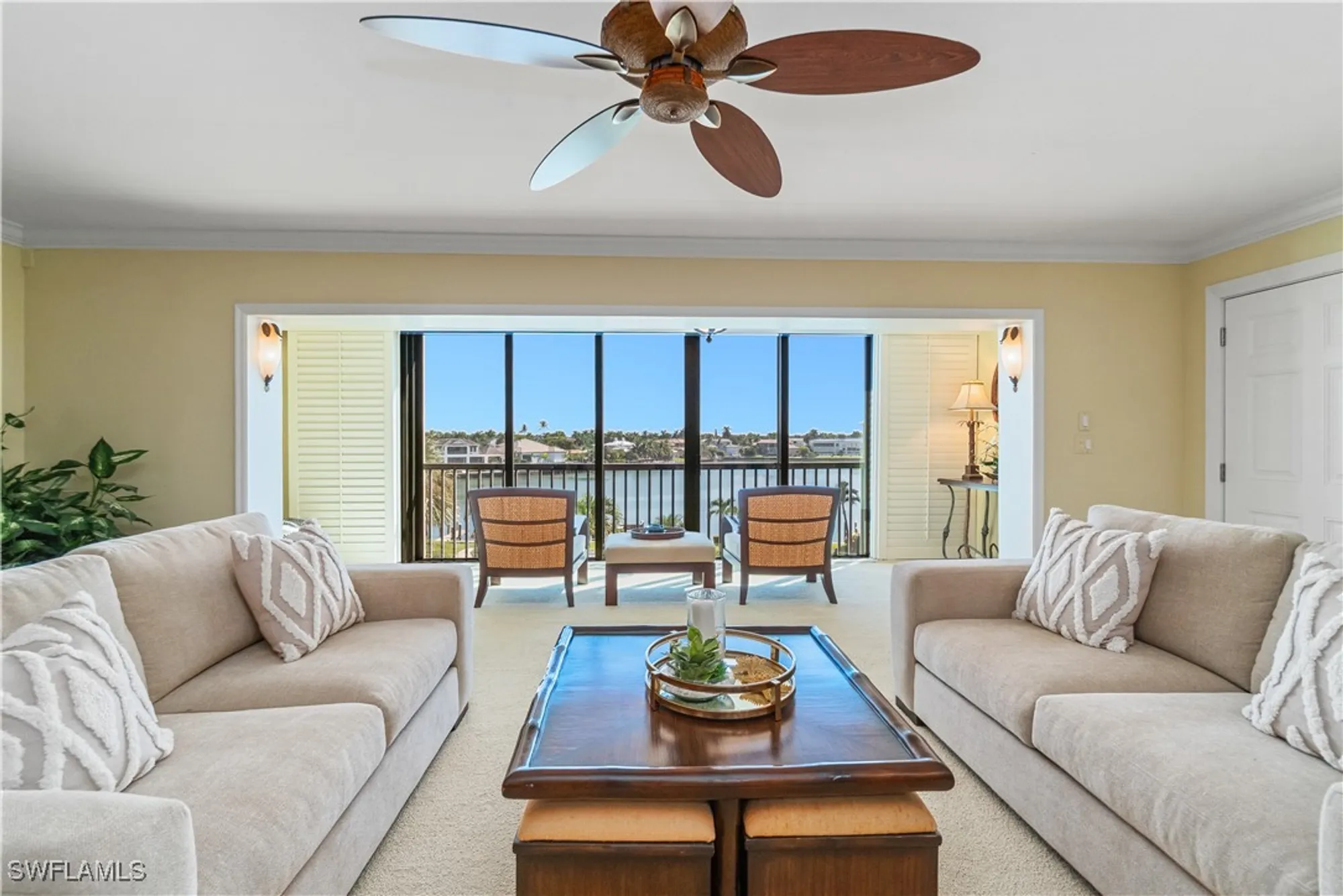 Property Slideshow image 4 of 24 | 3000 gulf shore blvd 410, Naples, FL, 34103
