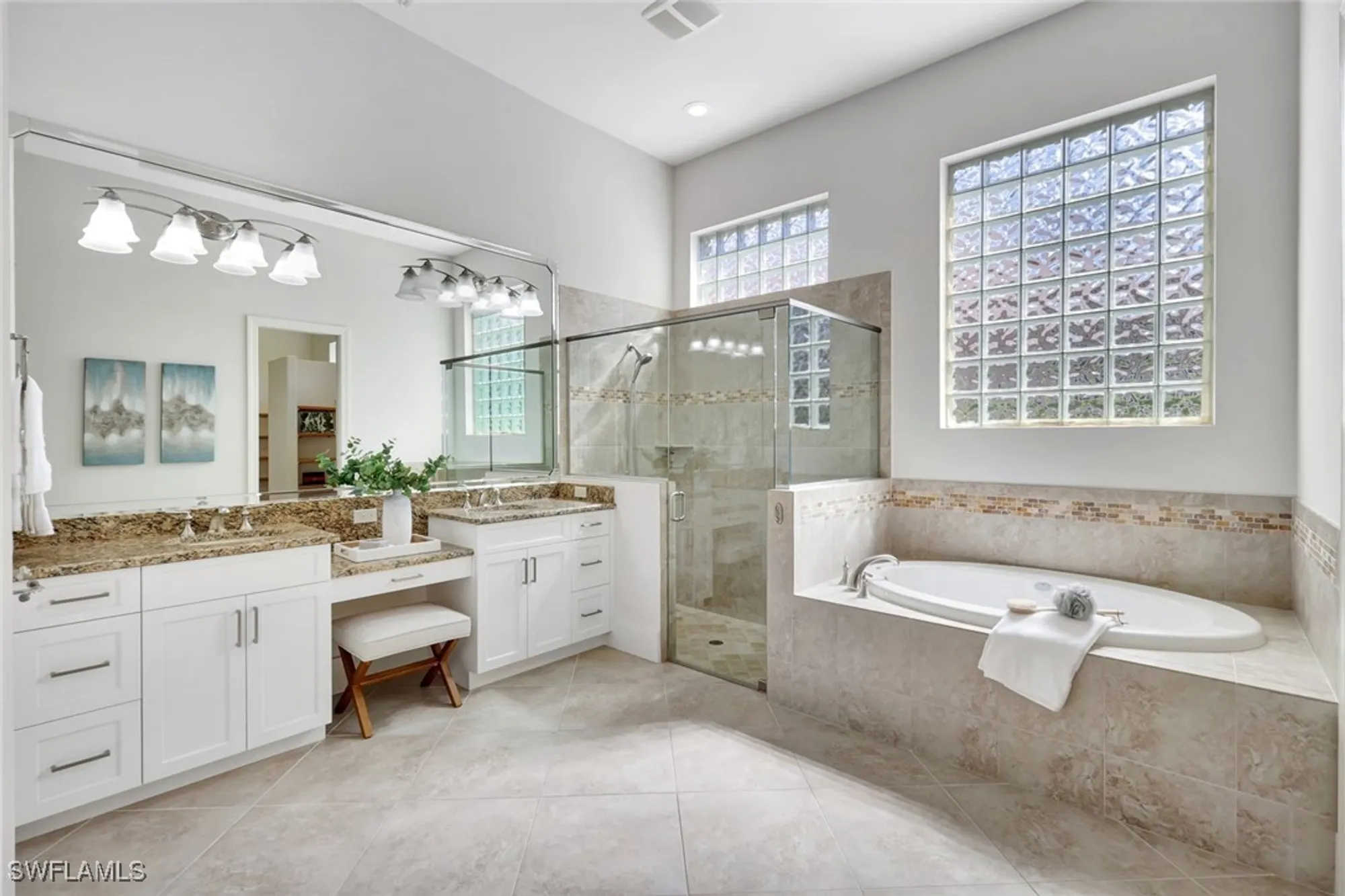 Property Slideshow image 13 of 23 | 5717 hammock isles dr, Naples, FL, 34119