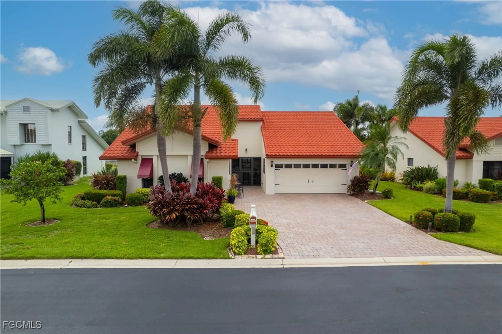 Property Slideshow image 14 of 49 | 13318 oak hill loop, Fort Myers, FL, 33912