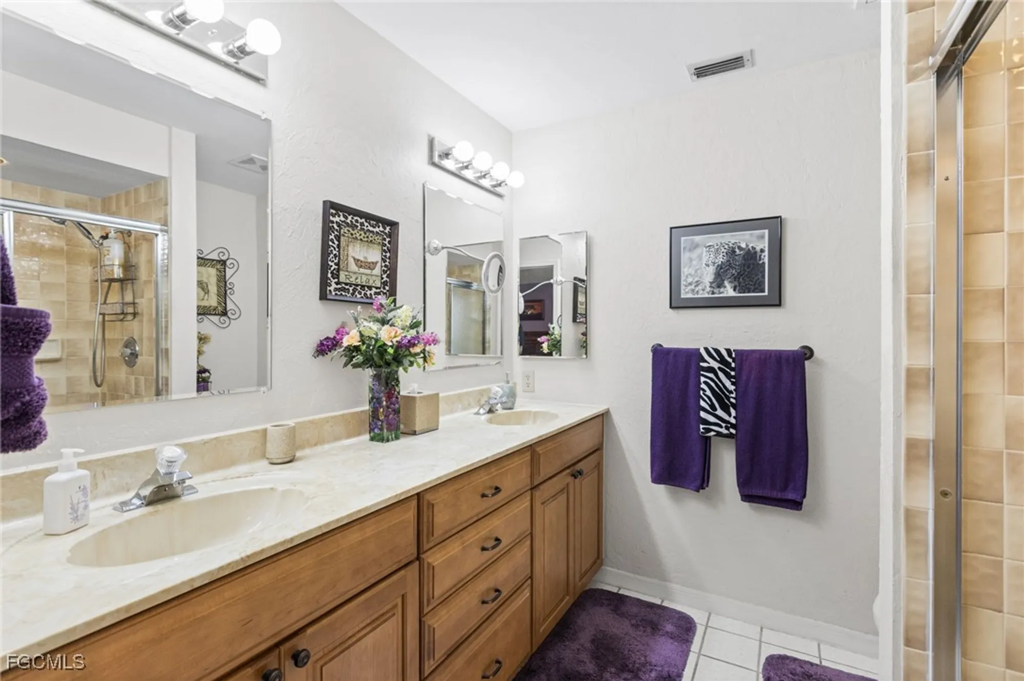 Property Slideshow image 10 of 49 | 13318 oak hill loop, Fort Myers, FL, 33912